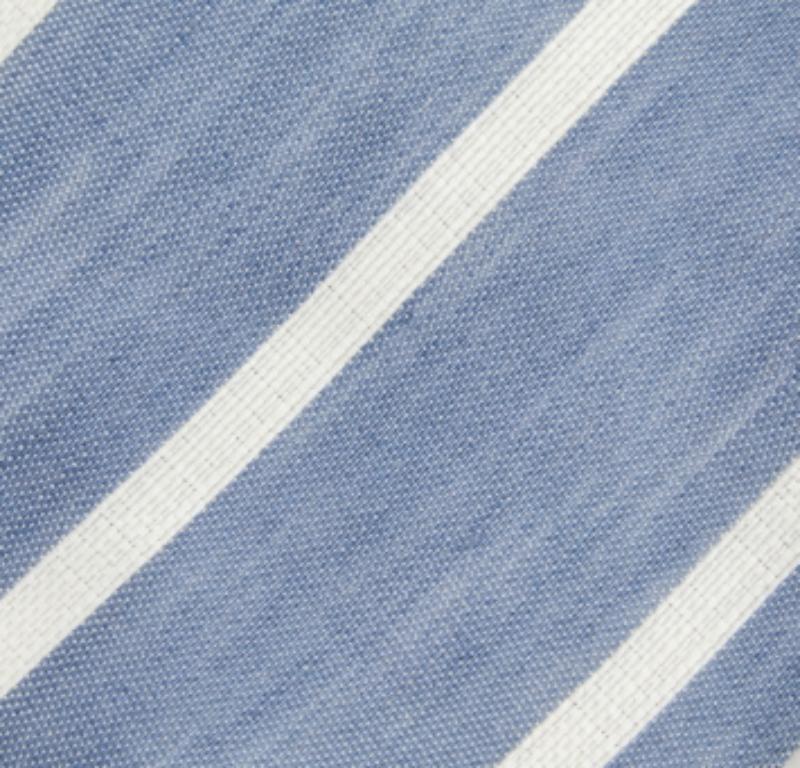Emporio ARMANI Corbata de rayas azules de lino y seda en Bueno estado para la venta en Dubai, Al Qouz 2