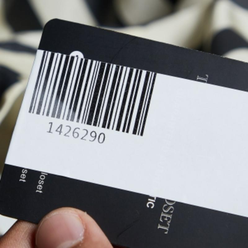 Emporio ARMANI - Top en soie mélangée rayé crème/noir S Bon état - En vente à Dubai, Al Qouz 2