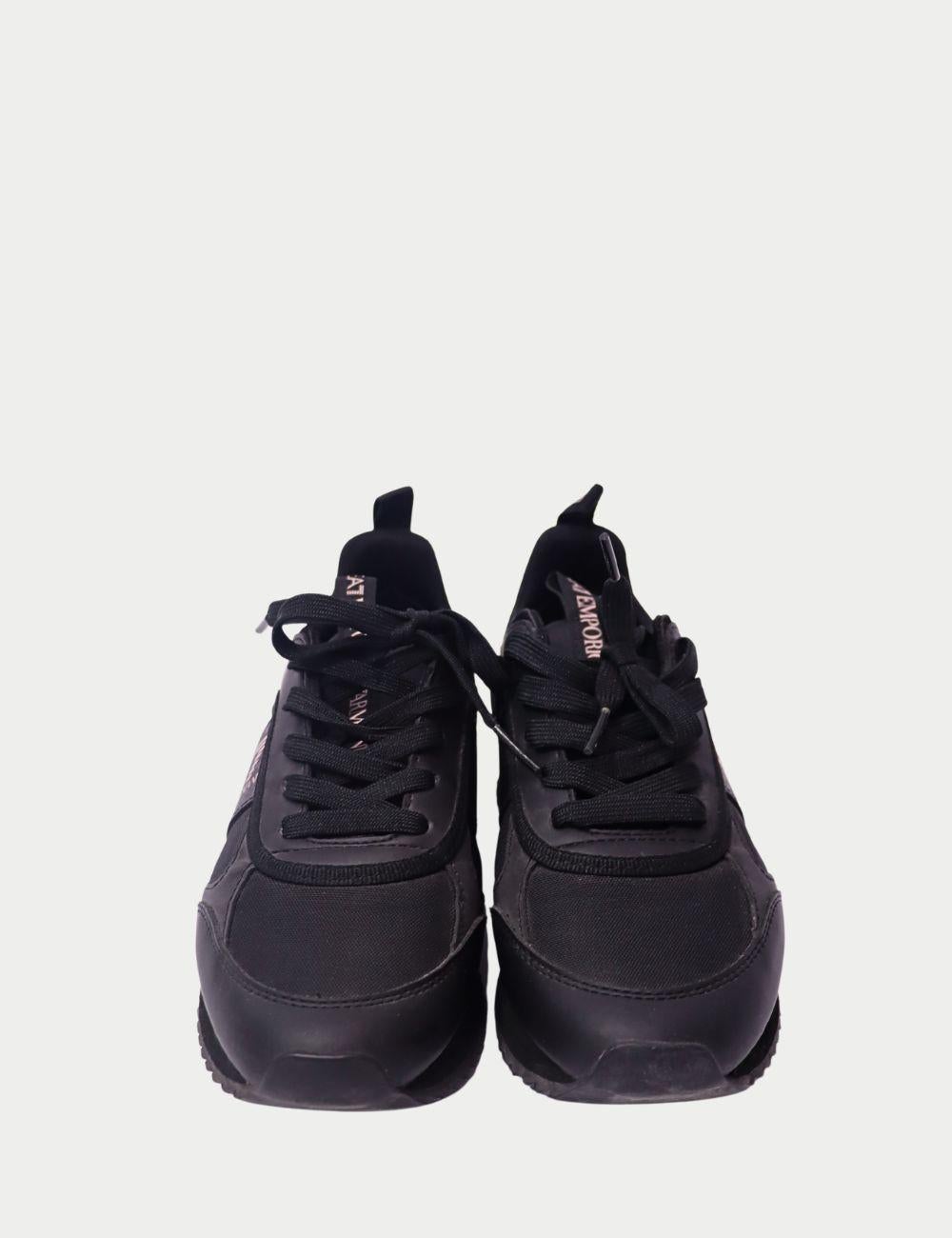 Emporio ARMANI - UE 38 en Excelente estado para la venta en Amman, JO