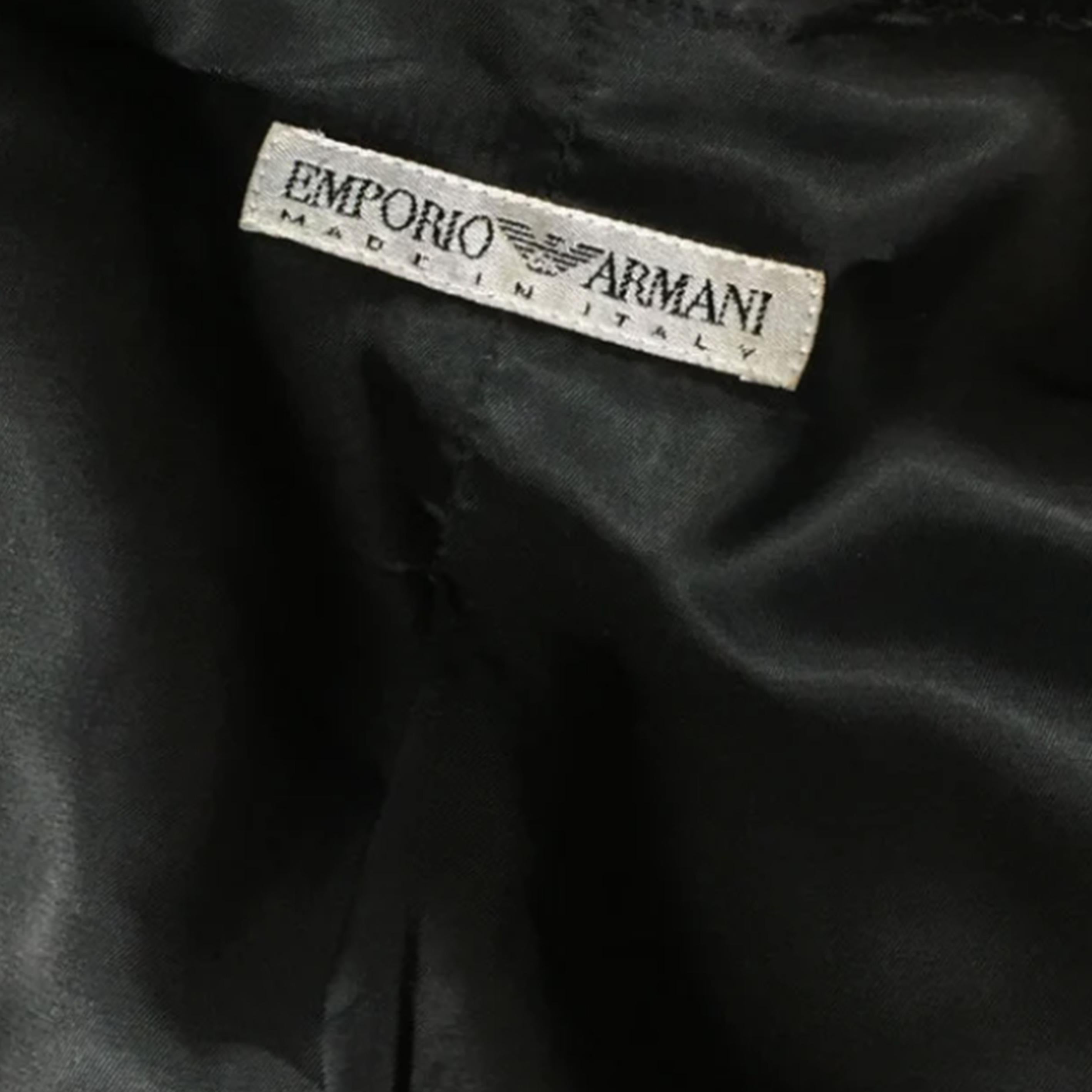 EMPORIO ARMANI FW2000 Black wool coat with Green fur and belt 4