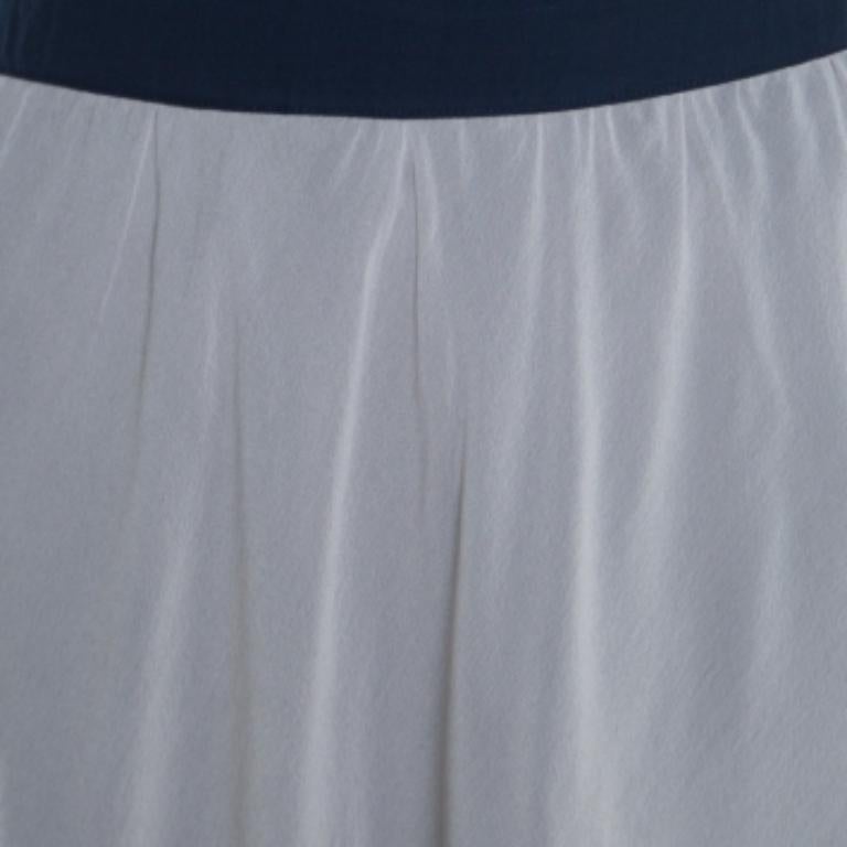 Emporio ARMANI Jupe trapèze en soie grise et bleu marine S en vente 2