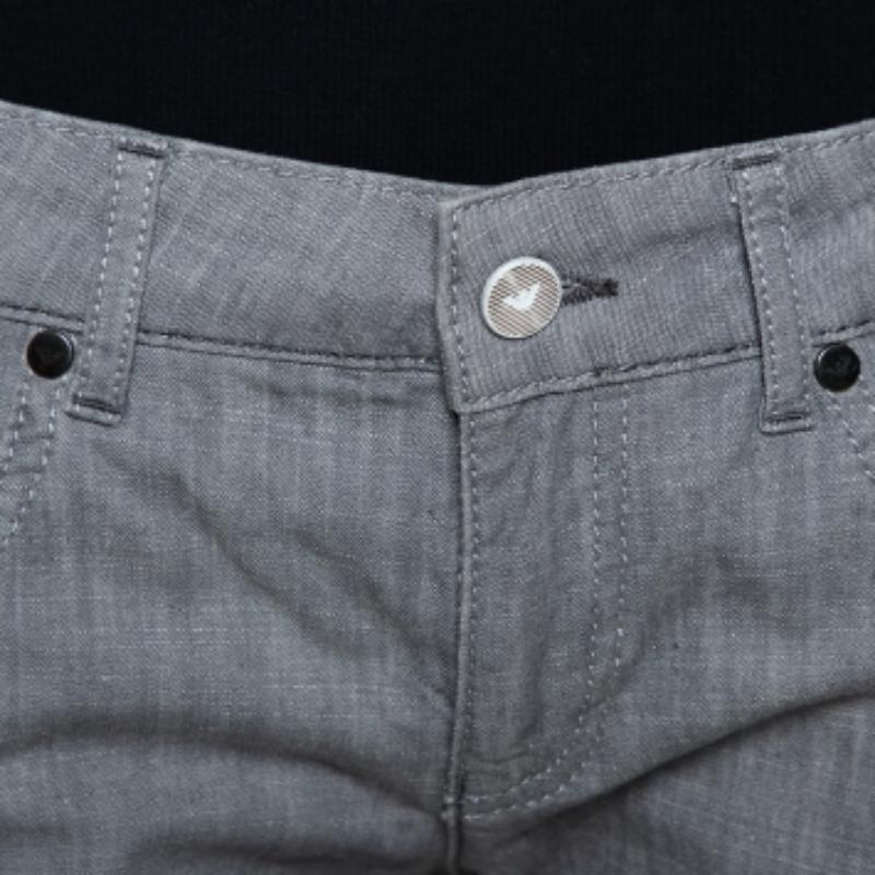 Every woman deserves a smart pair of trousers in her wardrobe. These grey ones from Emporio Armani are made from cotton and designed to fit you like a dream. The tapered leg trousers will be a delight to wear.