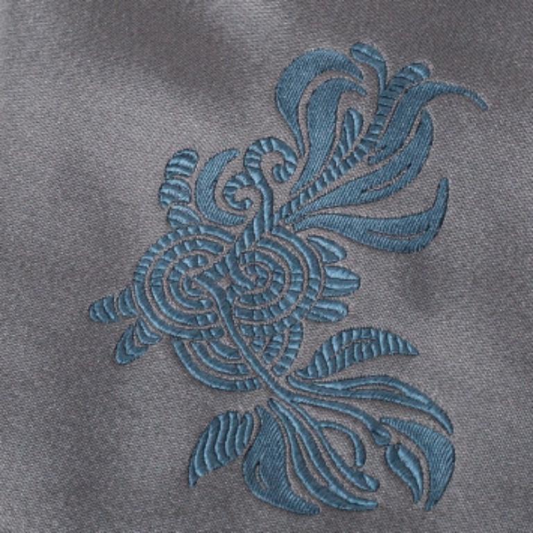 Gray Emporio Armani Grey Floral Detail Silk Traditional Tie For Sale