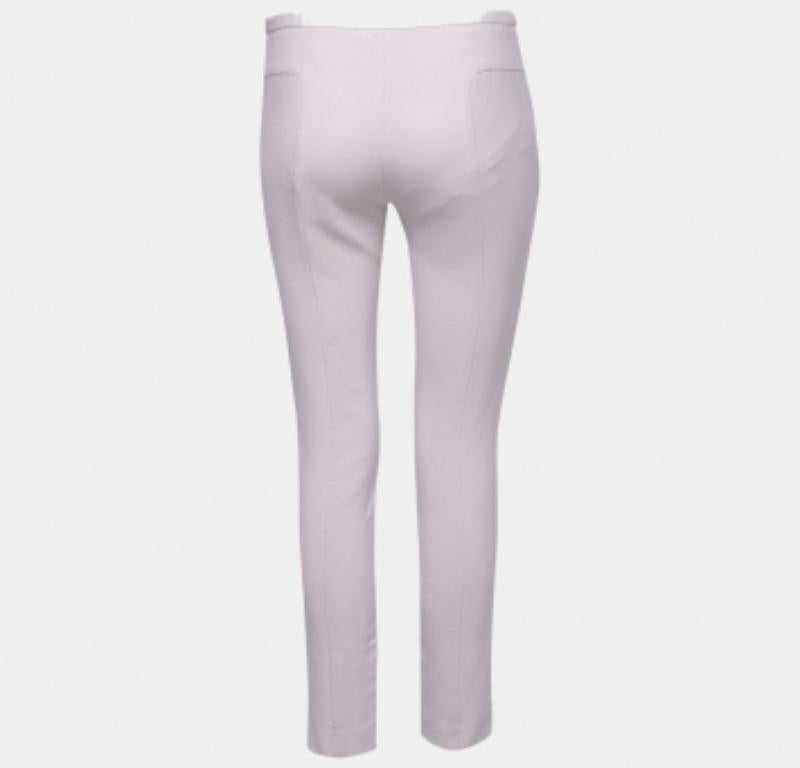 These trousers hail from the house of Emporio Armani. They have been crafted from quality fabrics and come in a shade of grey. The straight-leg pants are truly beautiful and will go with t-shirts.