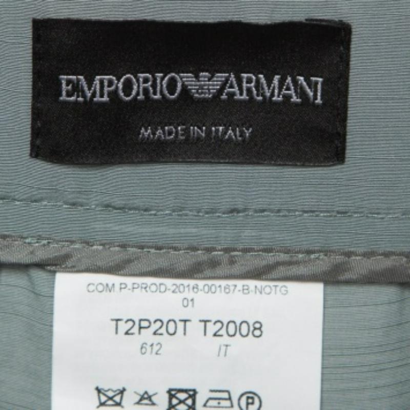 Wie stilvoll und edel diese Hose ist! Die Hose ist aus hochwertigen Stoffen gefertigt und hat eine tolle Passform. Ergänzen Sie sie mit einem schicken Crop-Top.
