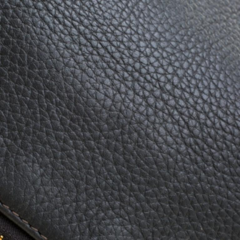 De las mujeres Bolso convertible con solapa y cremallera de piel gris de Emporio Armani en venta