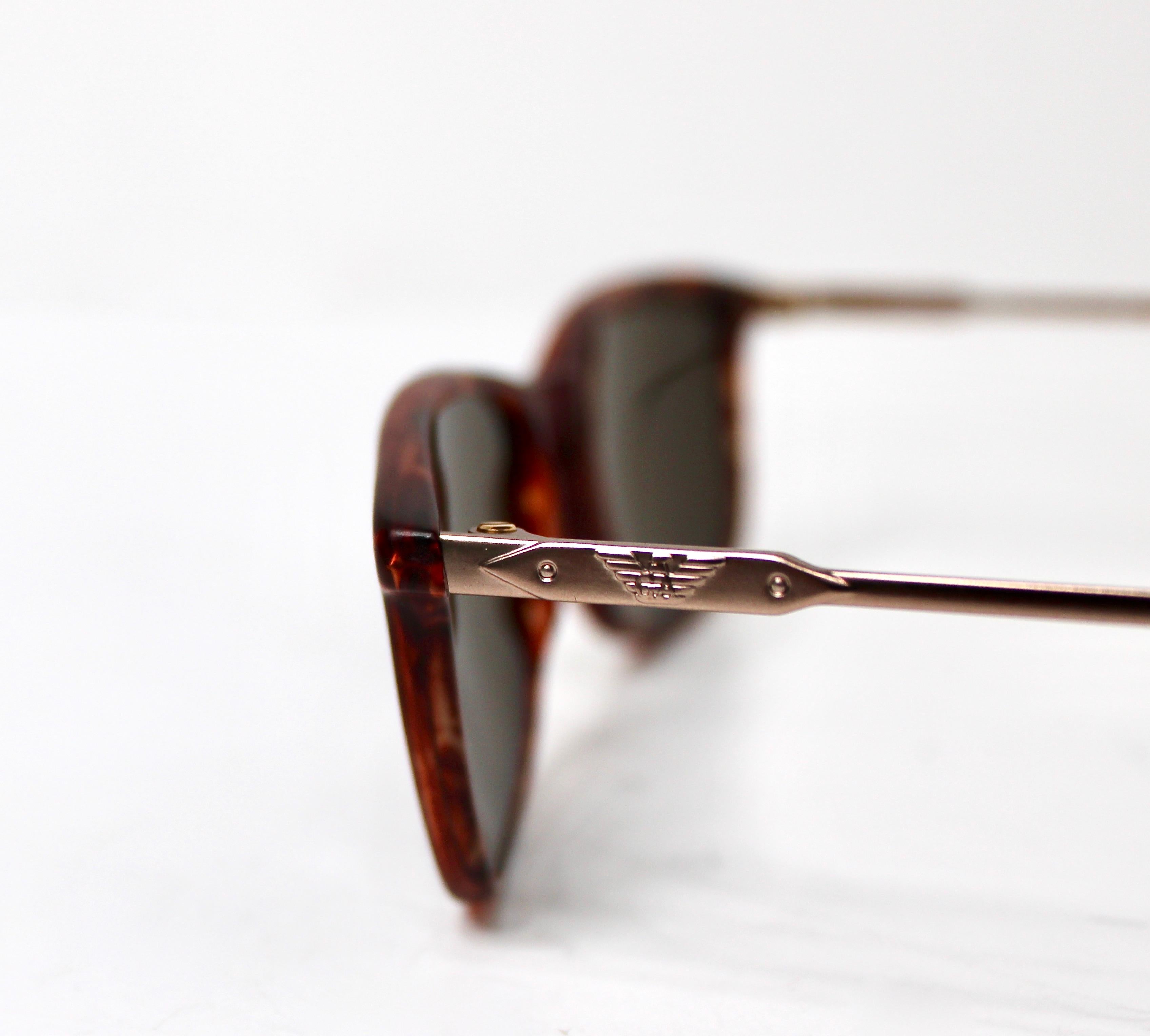 Occhiali da sole Wayfarer con montatura tartarugata rosso opaco di Emporio Armani, circa anni '90 In condizioni buone in vendita a Scottsdale, AZ