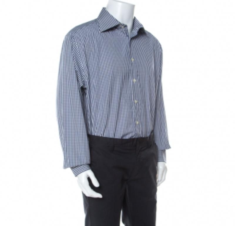 Emporio Armani Marineblaues und weiß kariertes langärmeliges Baumwollhemd XXL im Angebot 1