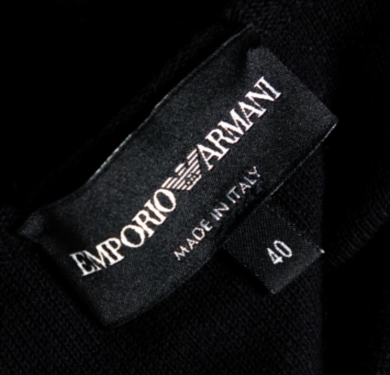 Emporio Armani Navy Blue & Black Knit Crossback Detail Tank Top S In Good Condition For Sale In Dubai, Al Qouz 2