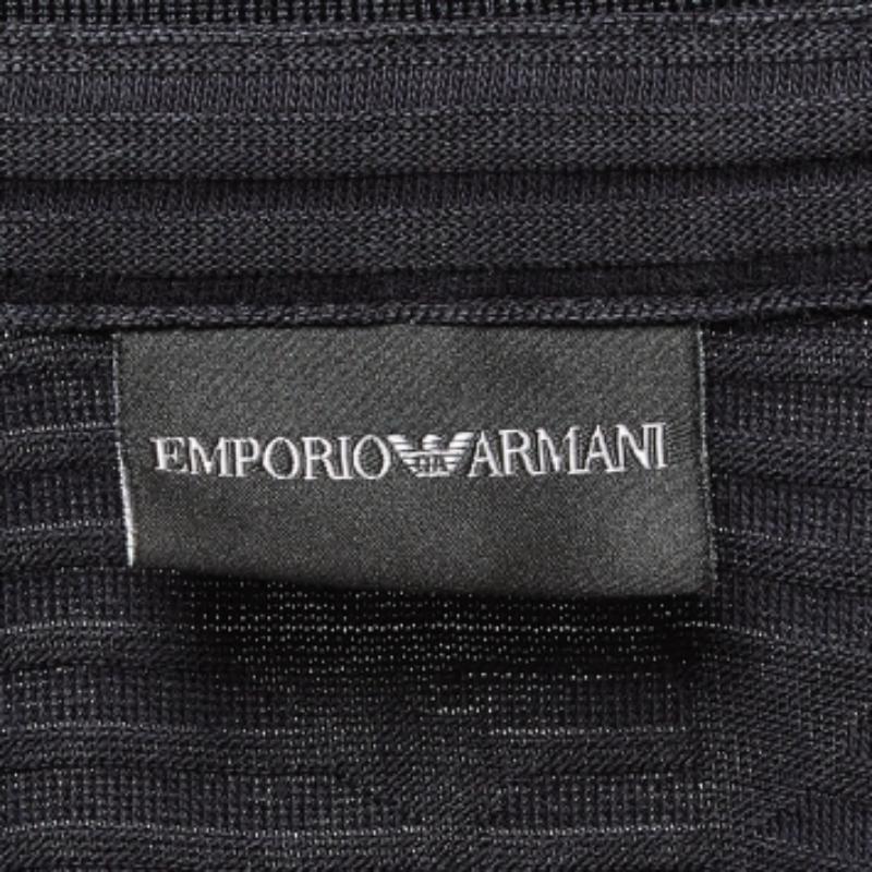 Emporio ARMANI Polo de punto estampado azul marino S en Bueno estado para la venta en Dubai, Al Qouz 2