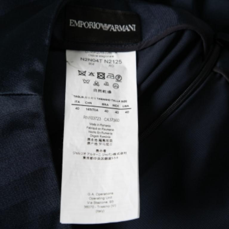 Noir Emporio Armani - Jupe courte en satin bleu marine S en vente