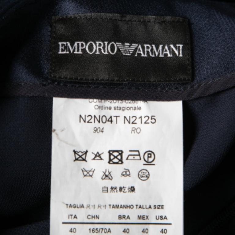 Emporio Armani - Jupe courte en satin bleu marine S Pour femmes en vente