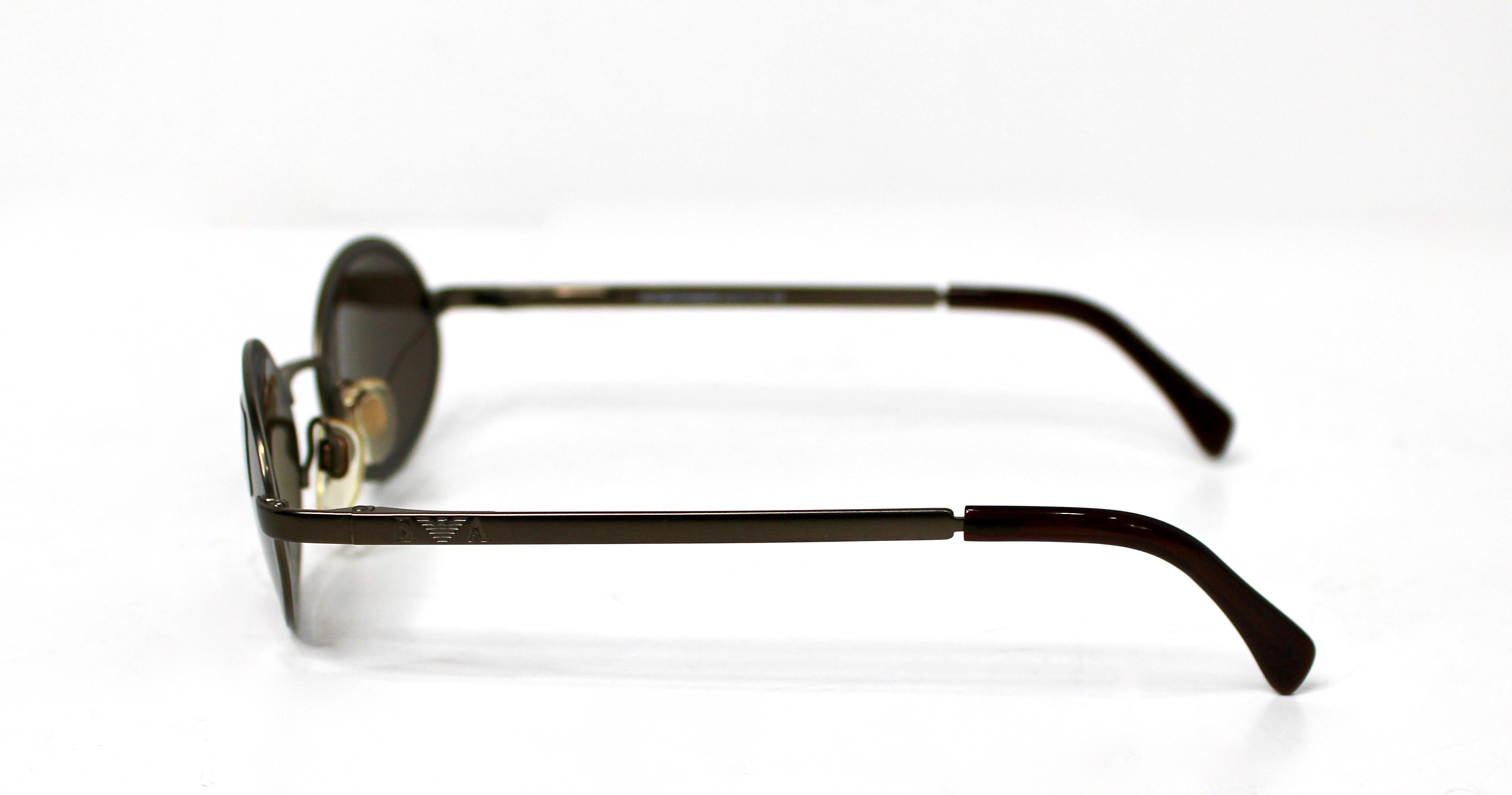 Gafas de sol con montura metálica ovalada Emporio Armani circa años 90 en Bueno estado para la venta en Scottsdale, AZ