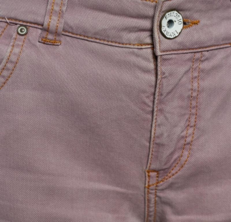 Vaqueros rectos Emporio ARMANI rosa palo M en Bueno estado para la venta en Dubai, Al Qouz 2