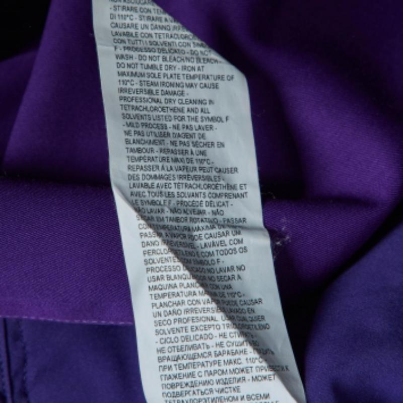 Emporio Armani Lila Midikleid aus Wolle mit Rüschen S im Zustand „Gut“ im Angebot in Dubai, Al Qouz 2