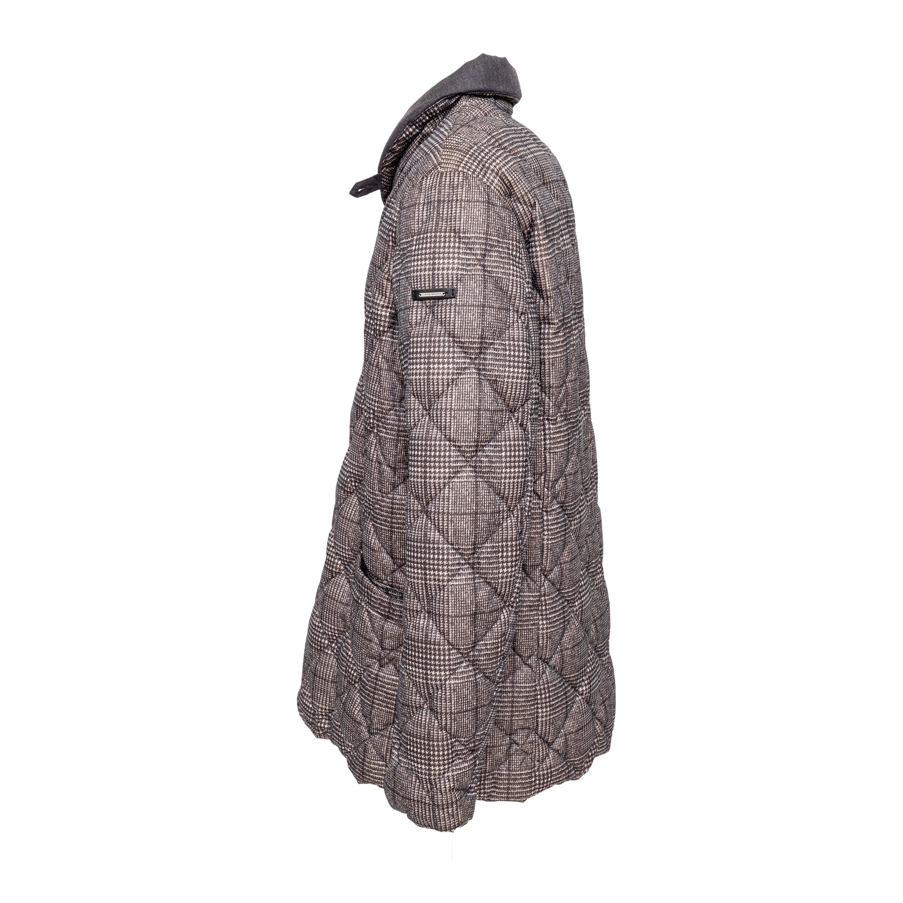 Stay warm and stylish this winter with the Emporio Armani Quilted Down Jacket. Made with duck feather down, this jacket offers both comfort and insulation. Its unique checkered design adds a touch of sophistication, while the soft grey collar