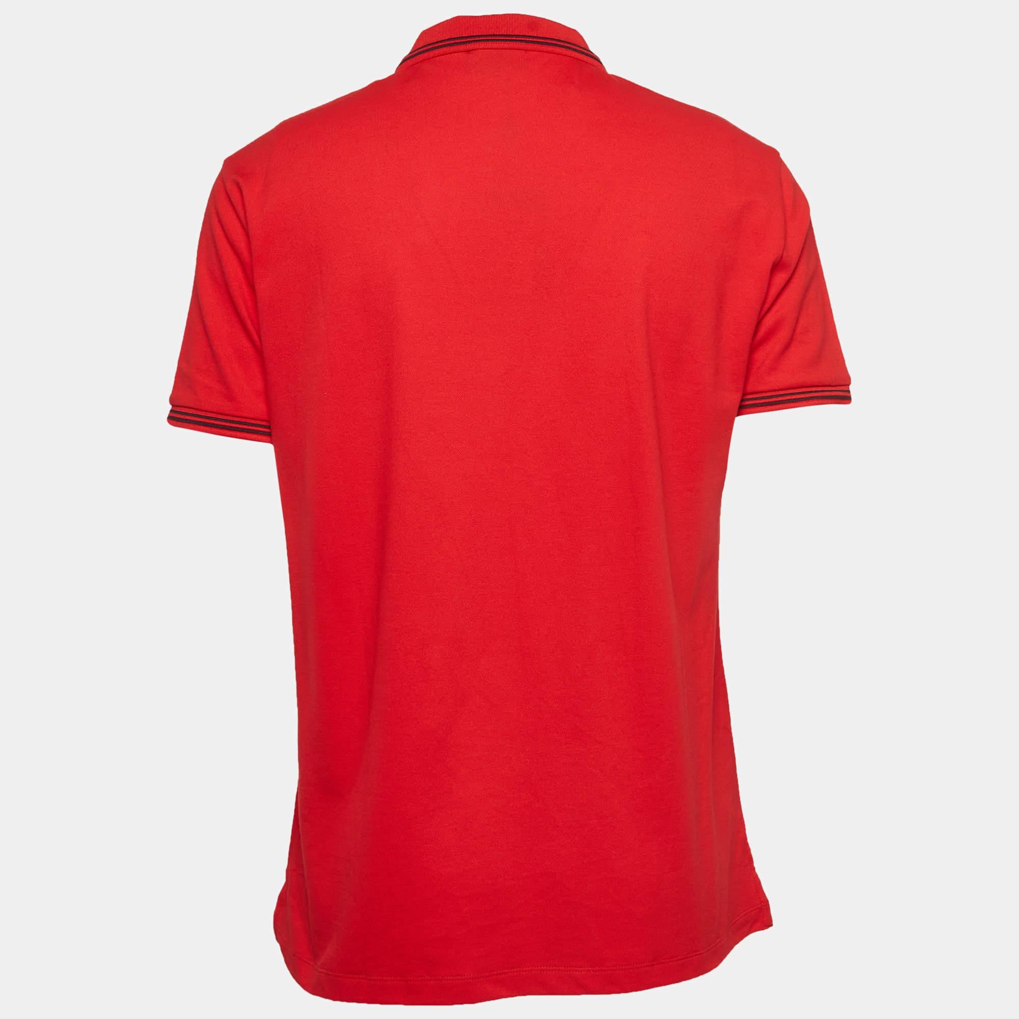 Polo t shirts have always been a classic pick for anyone. This iteration is tailored using the best fabrics for a comfortable fit. Complete your casual look with a pair of shorts and sneakers.