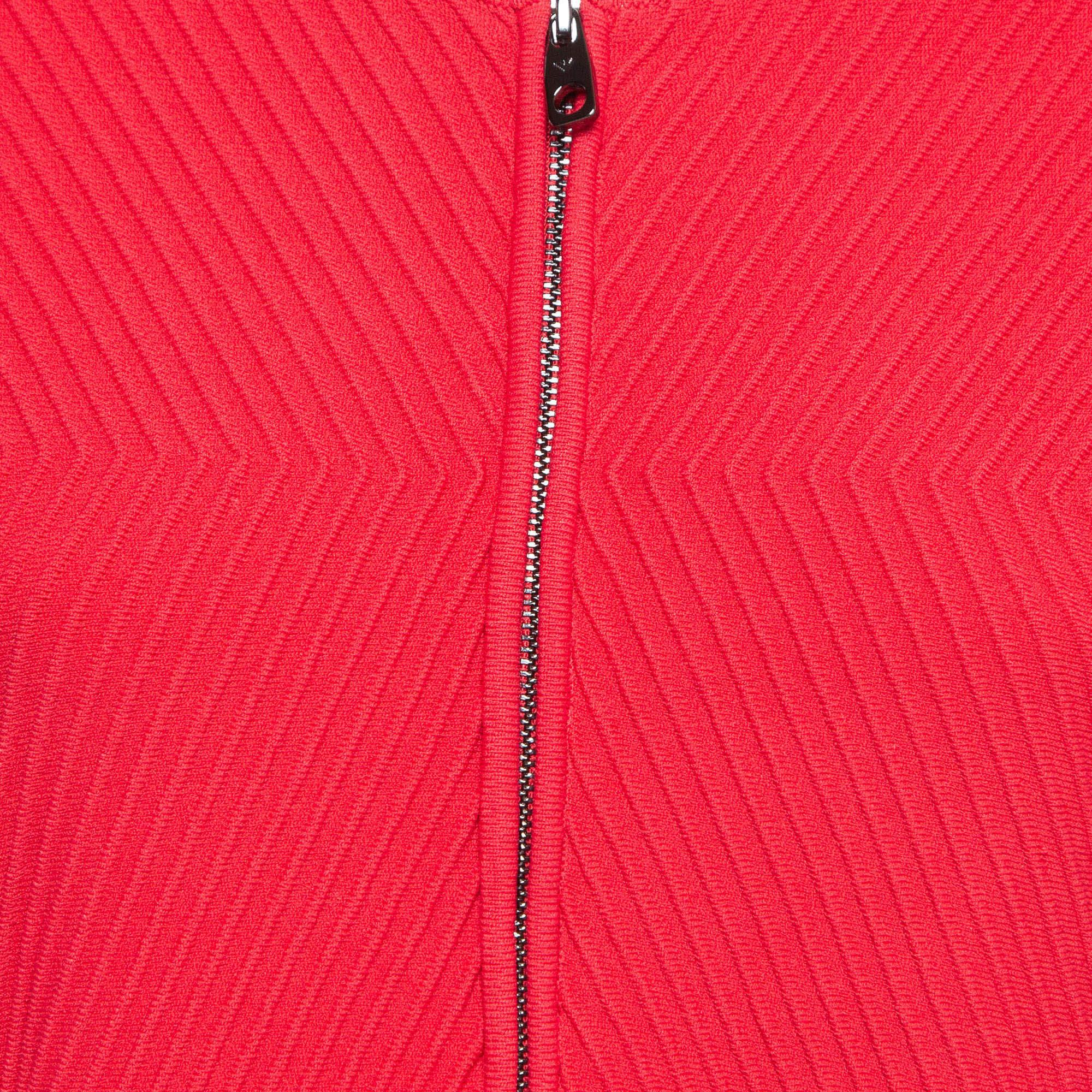 Emporio Armani Red Ottoman Knit Peplum Jacket M In Excellent Condition For Sale In Dubai, Al Qouz 2