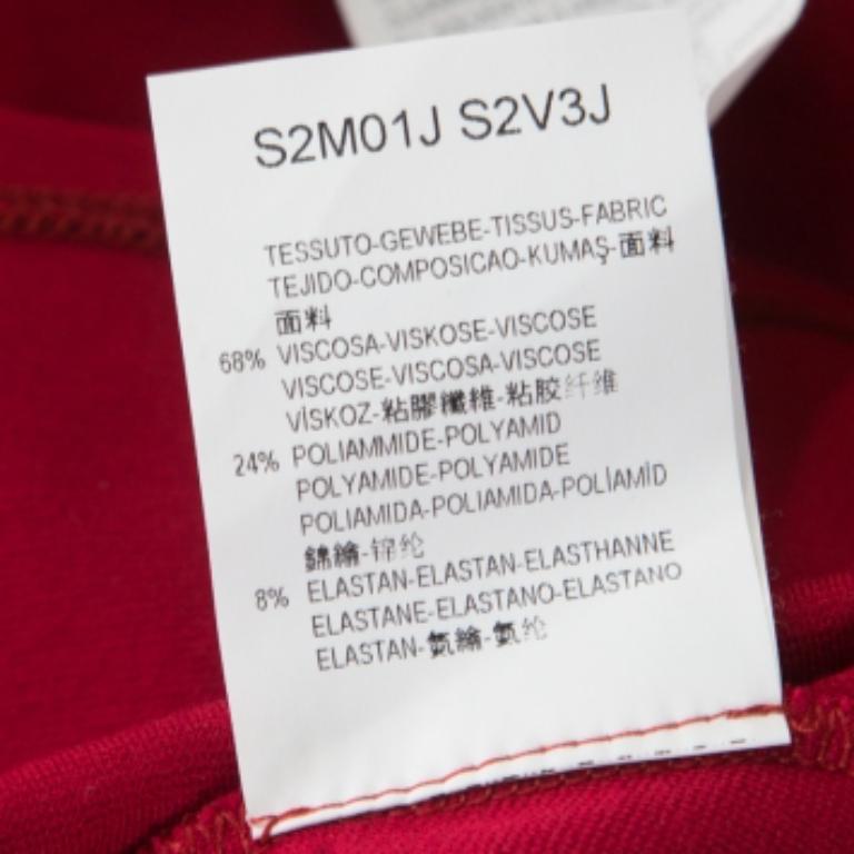 Emporio Armani Red Twist Front Detail Short Sleeve Top S Bon état - En vente à Dubai, Al Qouz 2