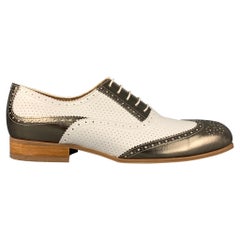 EMPORIO ARMANI Größe 10 Weiß Metallic Perforiertes Leder Spectator Spitzenschuhe mit Schnürung