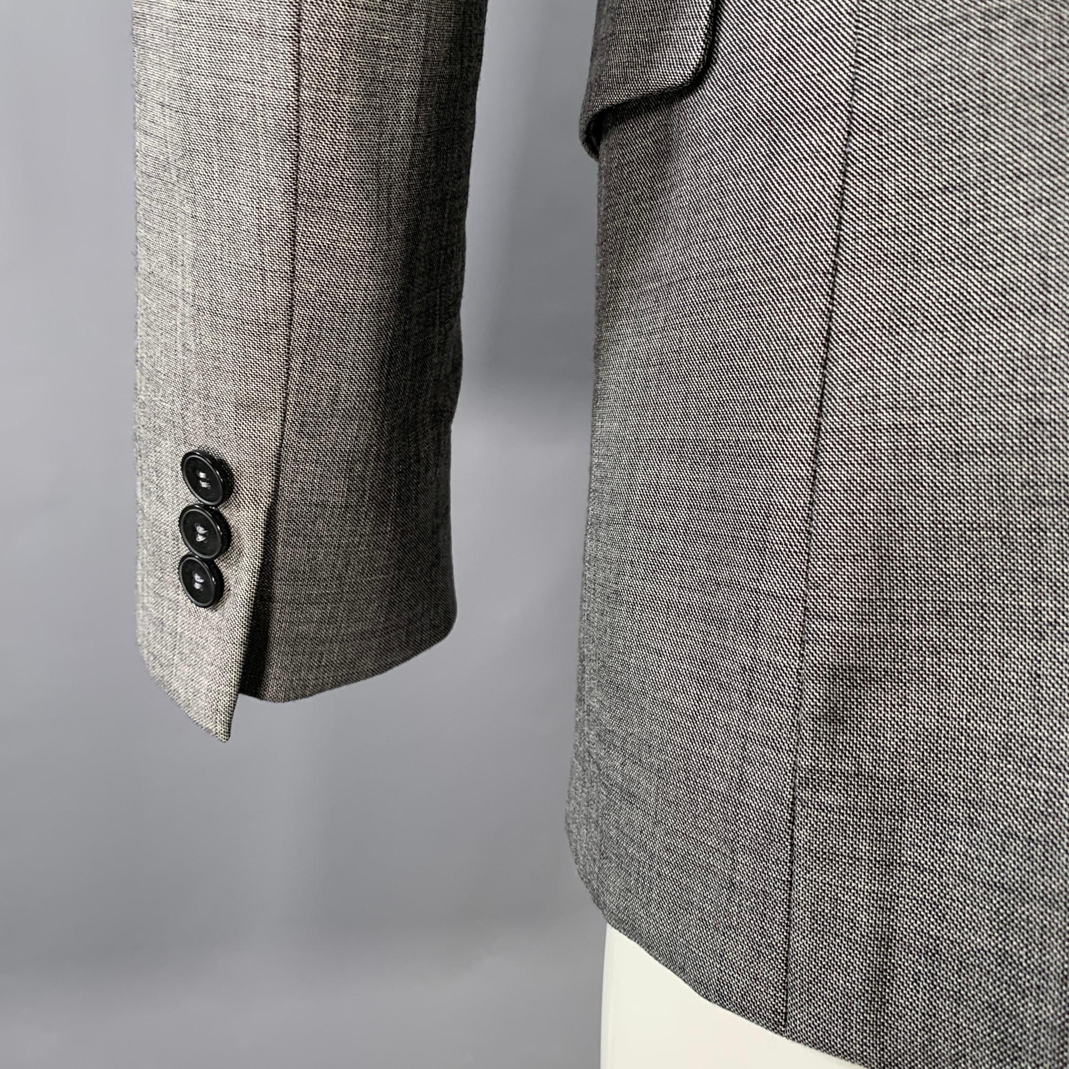 EMPORIO ARMANI Size 36 Grey Solid Wool Silk Peak Lapel  Suit For Sale 1