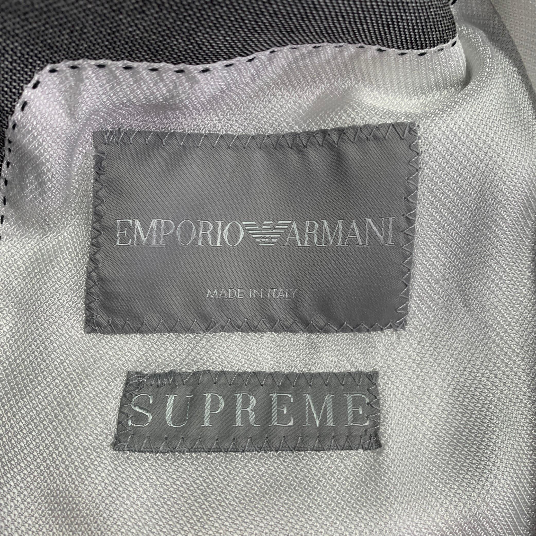 EMPORIO ARMANI Size 36 Grey Solid Wool Silk Peak Lapel  Suit For Sale 2