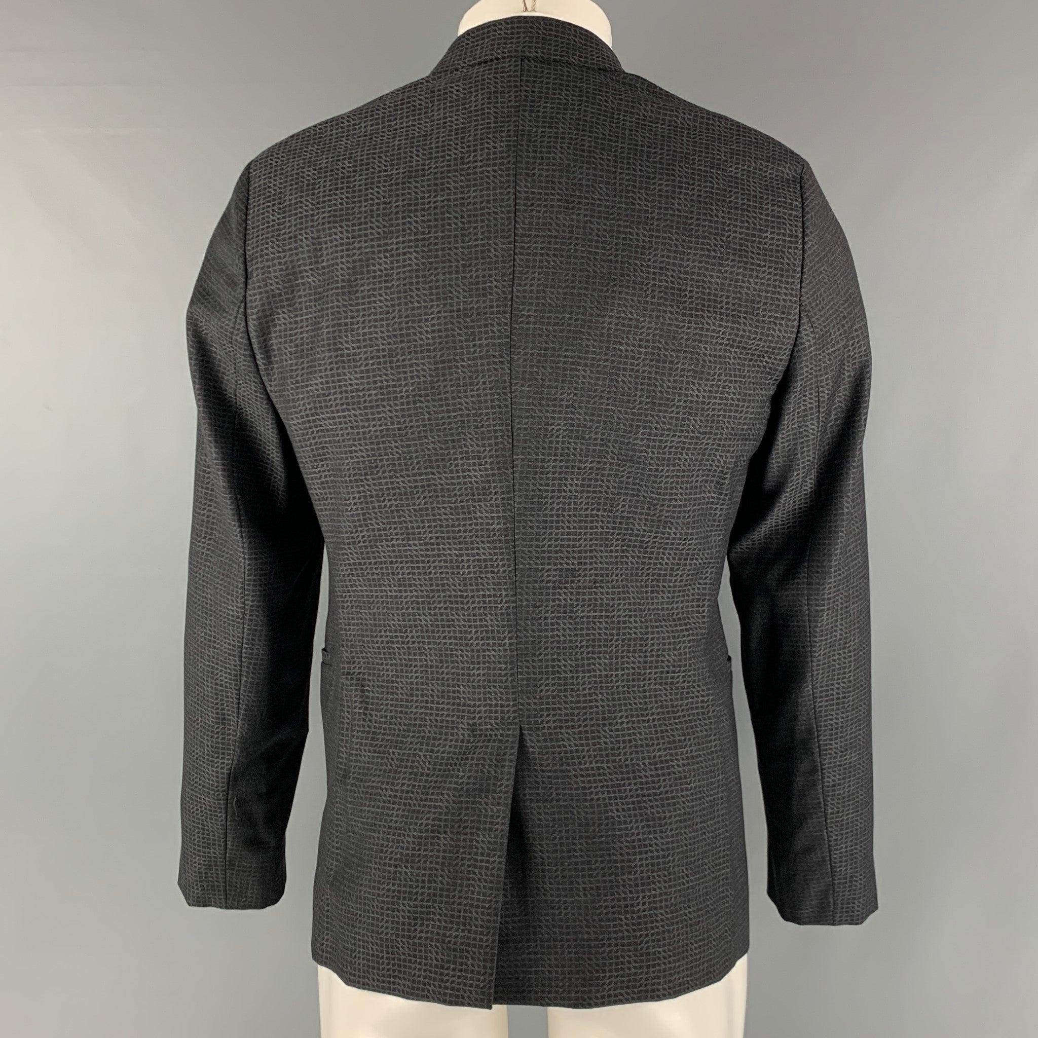 EMPORIO ARMANI Size 38 Charcoal Grey Wool Notch Lapel Sport Coat In Excellent Condition For Sale In San Francisco, CA