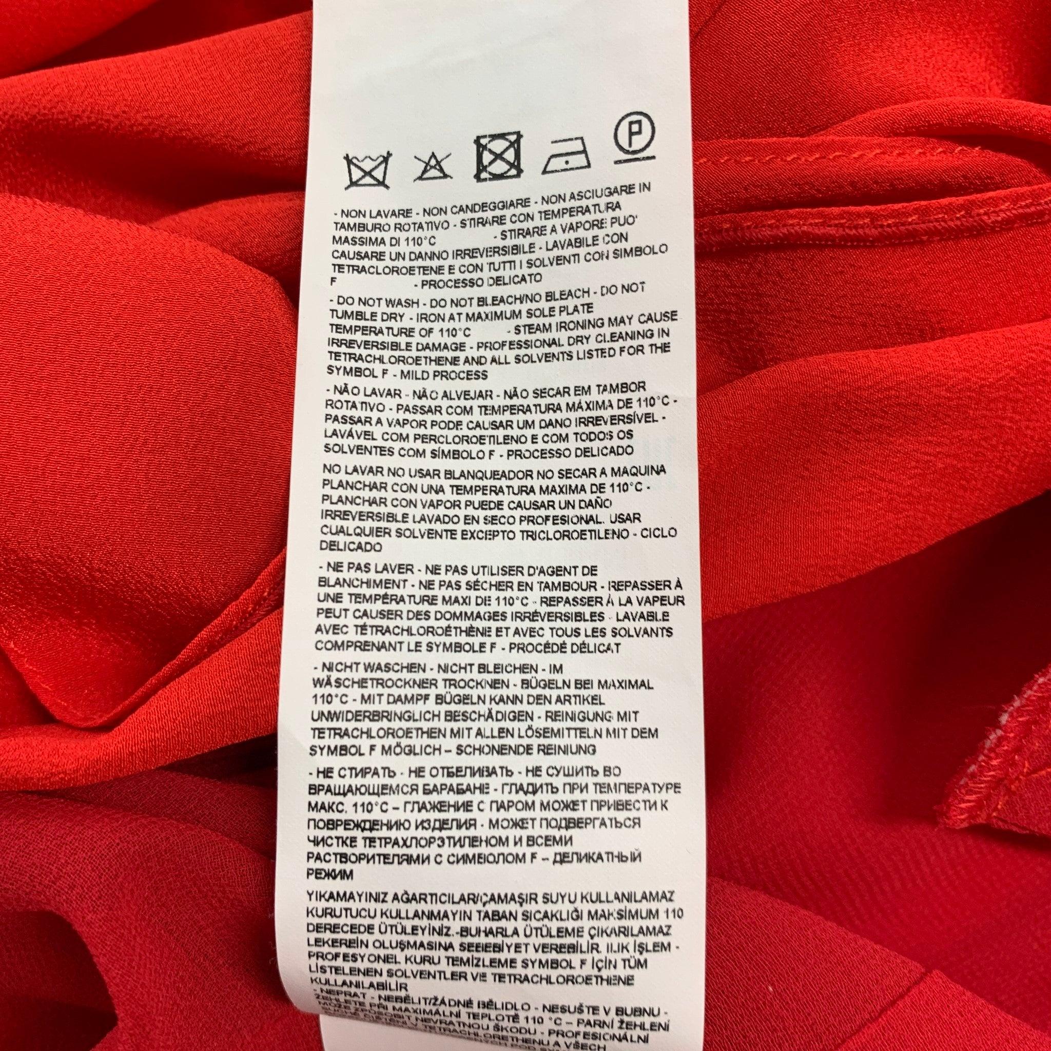 EMPORIO ARMANI Size 4 Red Silk V Neck Knee Length Dress For Sale 2