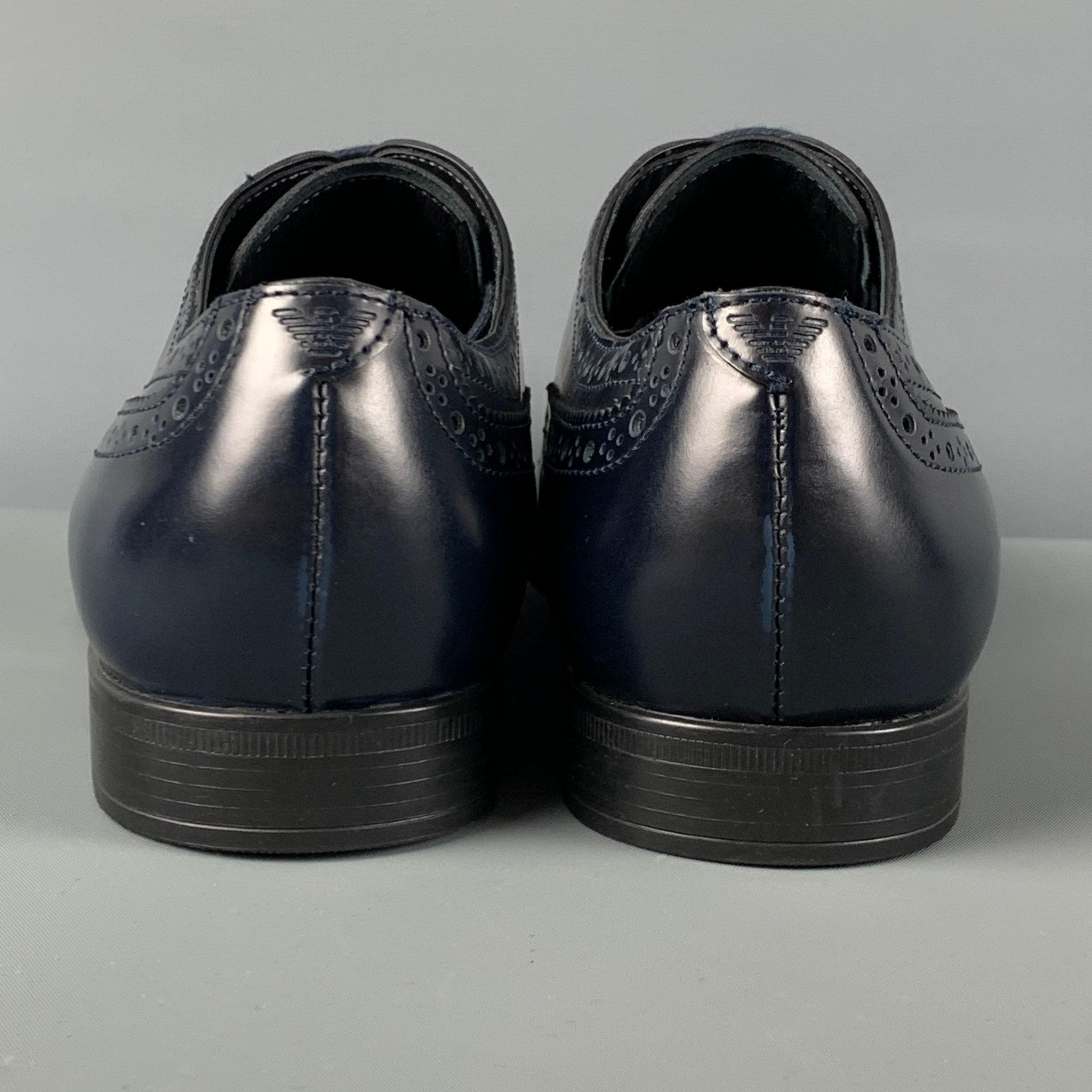EMPORIO ARMANI - Chaussures à lacets en cuir perforé bleu marine, taille 9 1