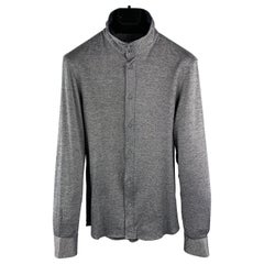 EMPORIO ARMANI Taglia S Camicia a maniche lunghe in cotone con collo alto, grigio e blu, con punta ad unghia.