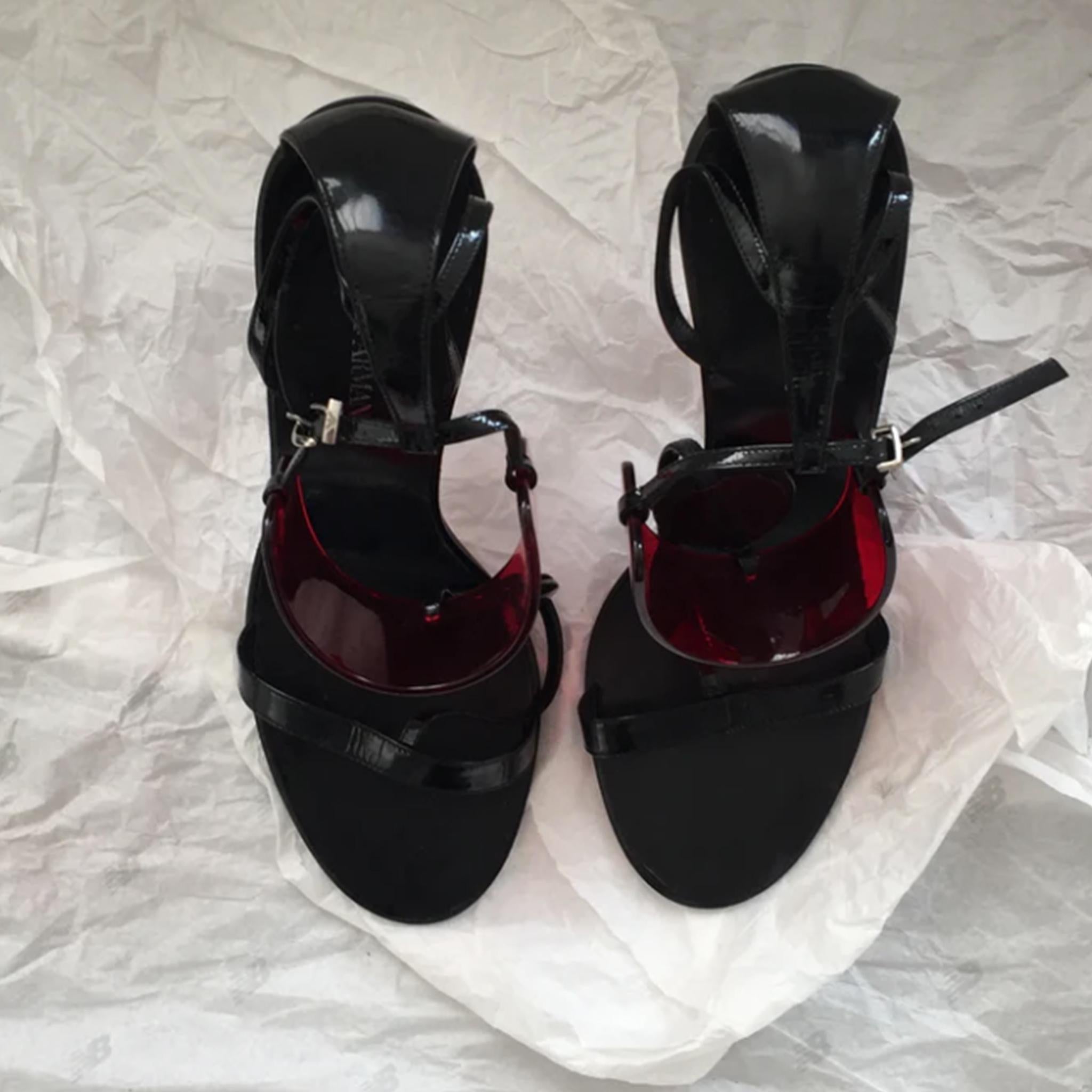 EMPORIO ARMANI SS10 Red & black lucite heel 1