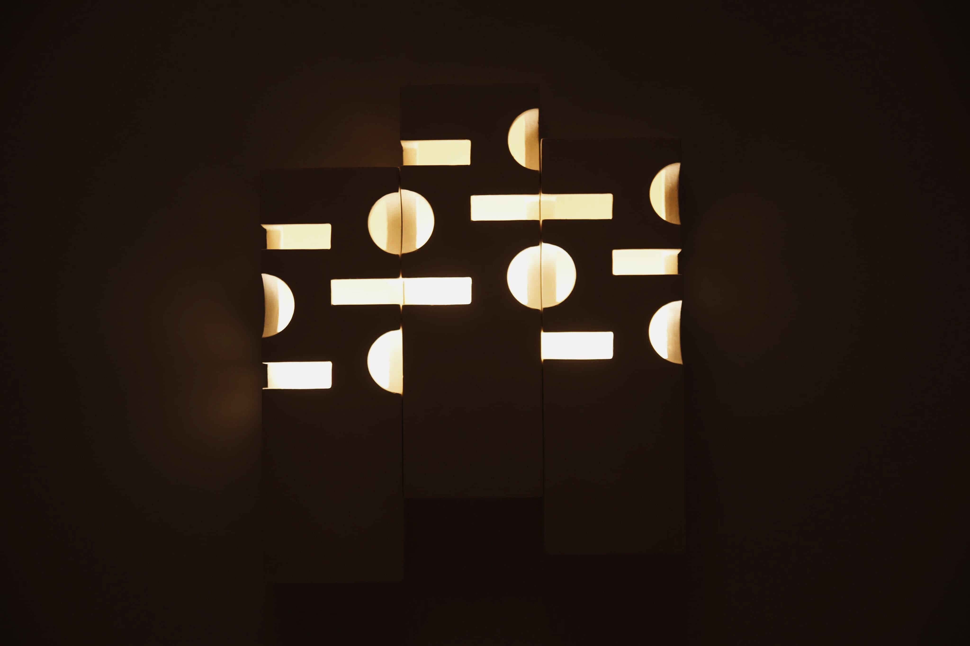 Hand-Crafted Empreinte Wall Sconce by Lea Ginac For Sale