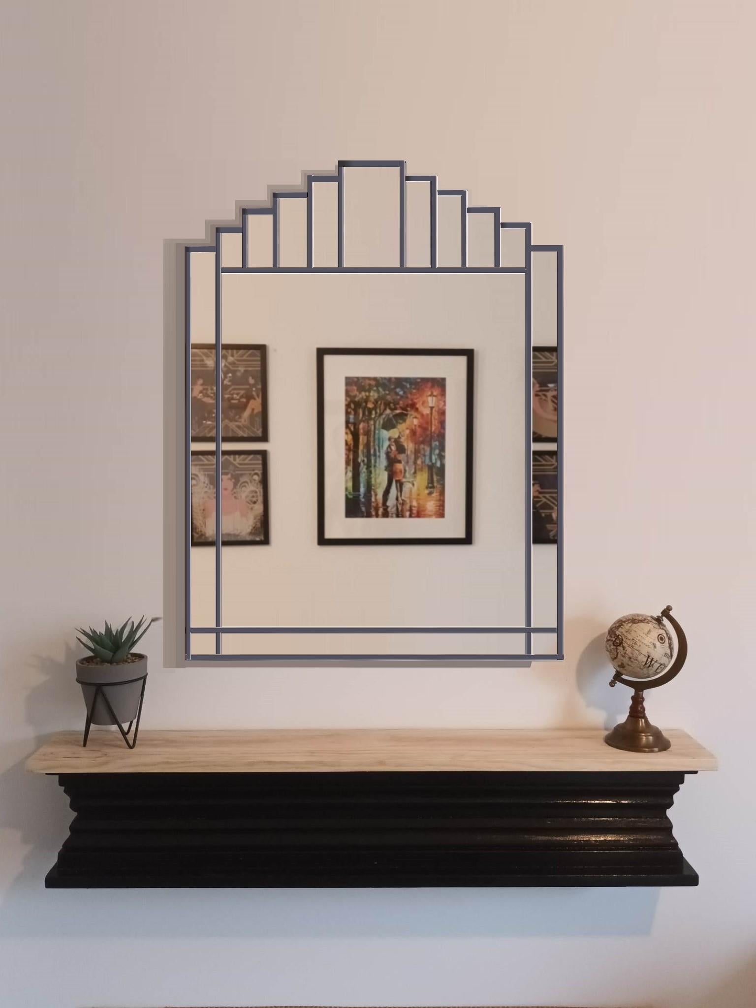 Voici The Empress, un miroir de style Art déco évoquant le glamour des années 1930 ! Doté d'un sommet en forme de couronne et d'un style classique, ce meuble ajoutera une touche d'élégance à n'importe quelle pièce. Faites entrer le luxe dans votre