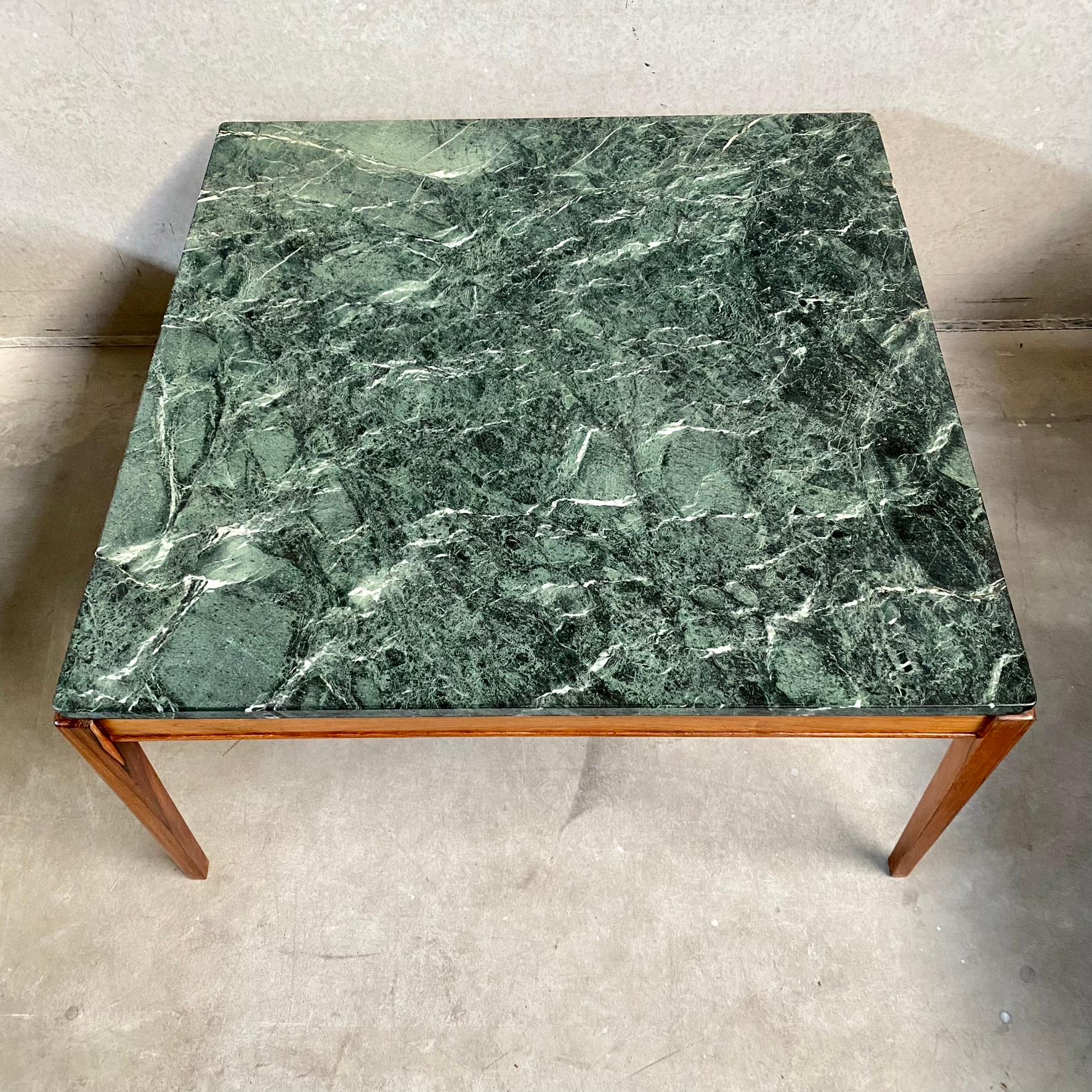 Mid-Century Modern Empress Green Marble Coffee Table with Italian Wallnut Frame, Italy, 1970 For Sale