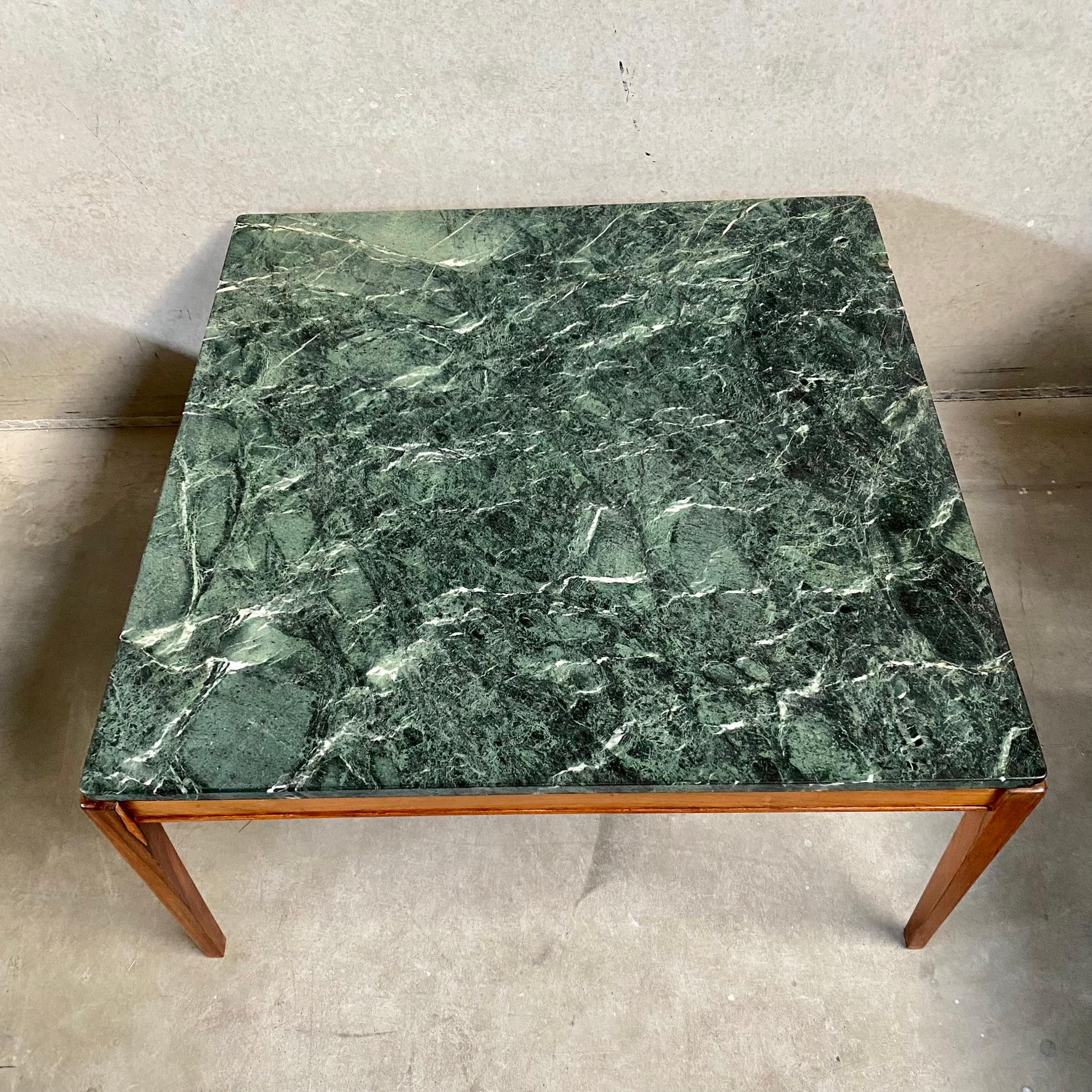 Empress Green Marble Coffee Table with Italian Wallnut Frame, Italy, 1970 For Sale 1