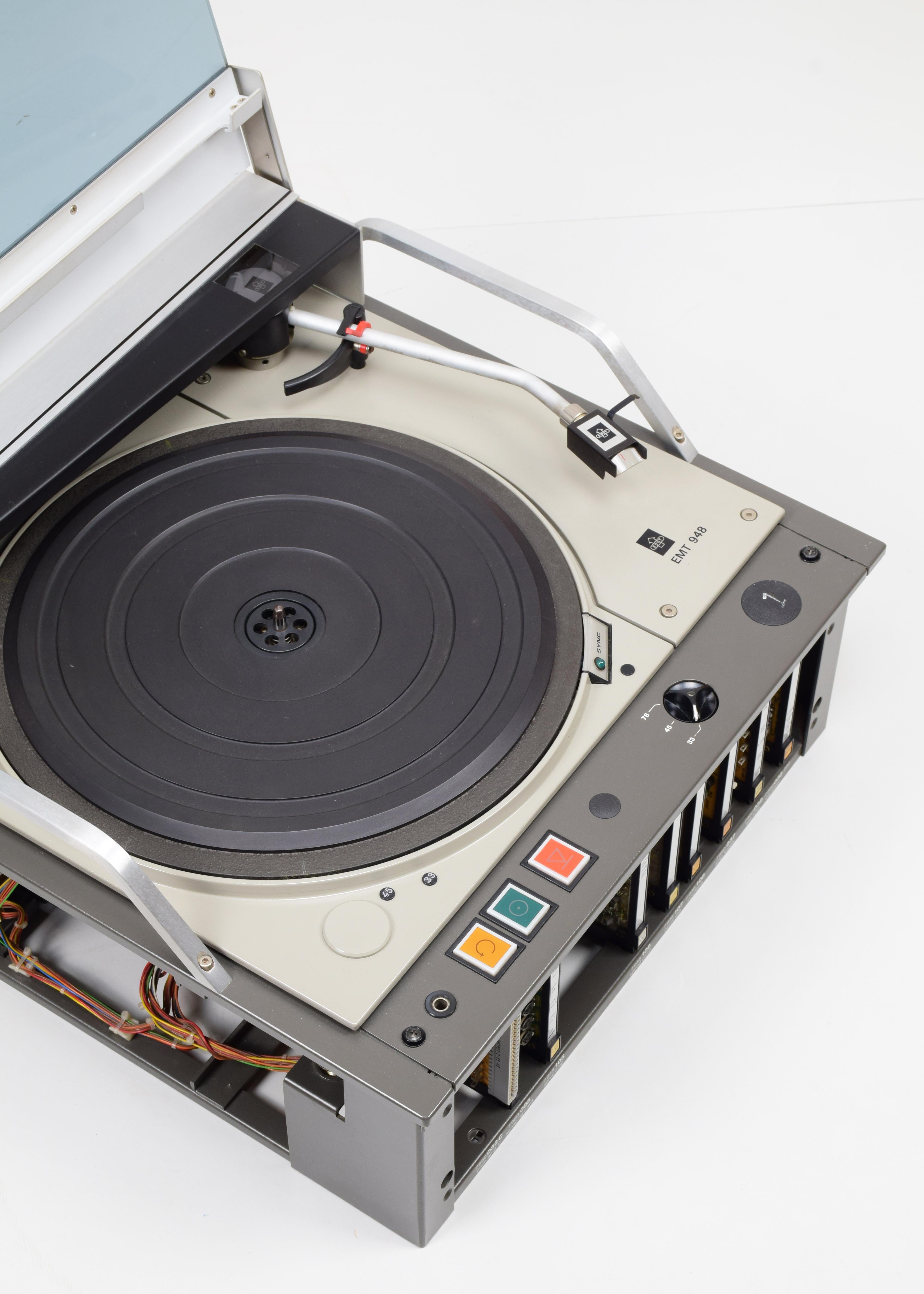 Emt 948 Turntable. Superb, Complete and Ready to Use, Looks and Sounds Fantastic 5