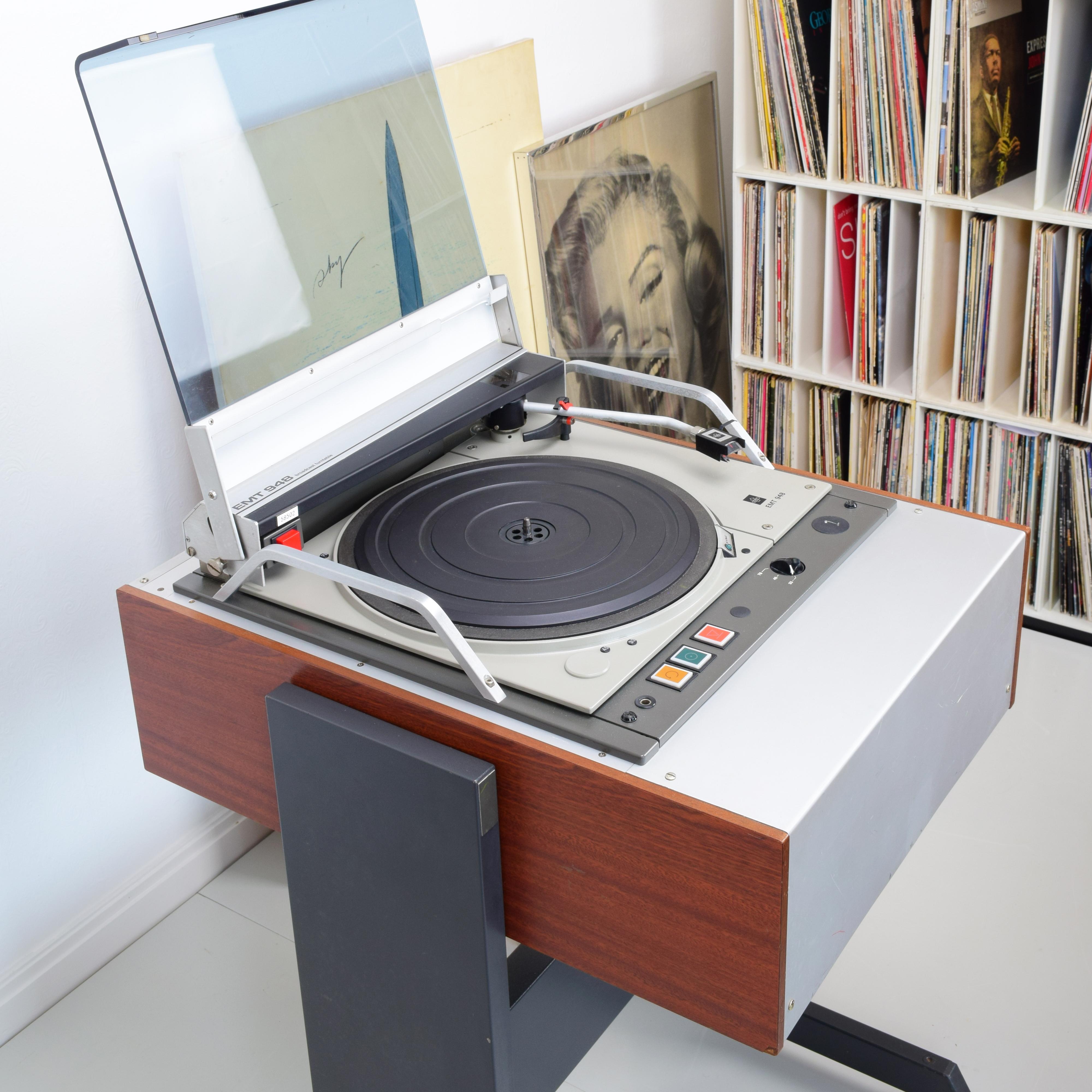 Industrial Emt 948 Turntable. Superb, Complete and Ready to Use, Looks and Sounds Fantastic