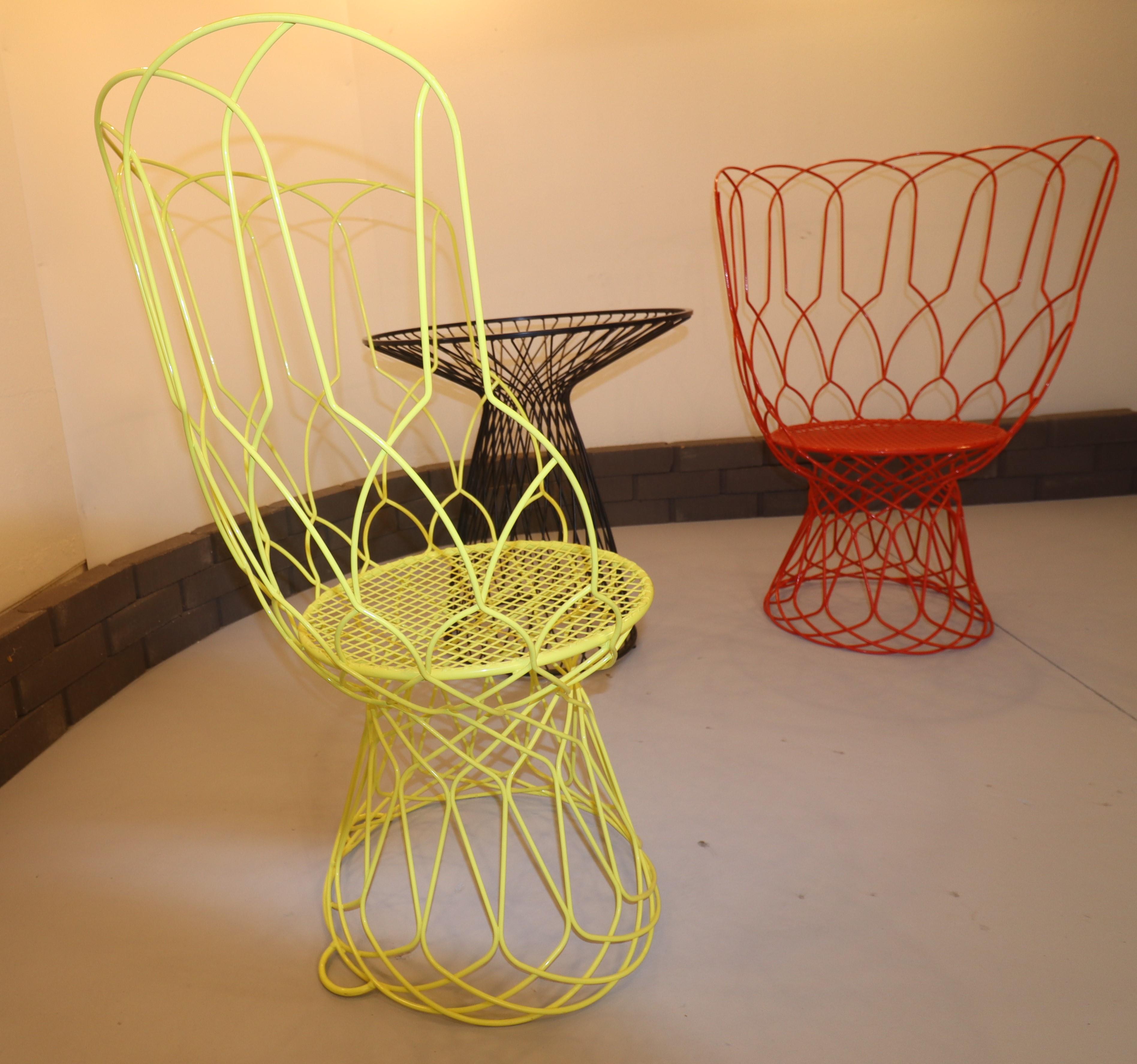 Emu Re-trouvé Collection by Patricia Urquiola Two Chairs and Table in vendita 3