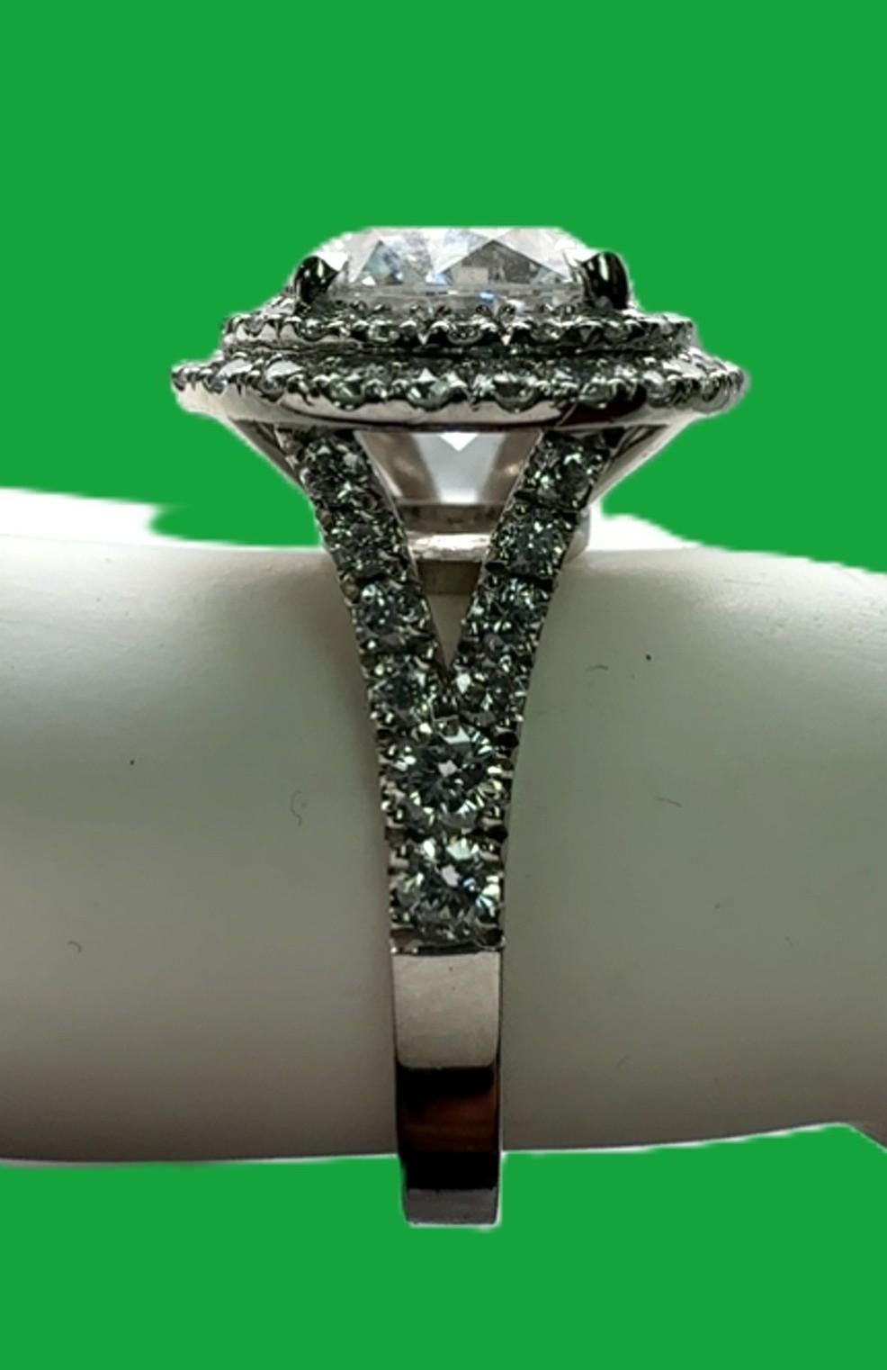 EN-RPLA - Élégante bague de fiançailles en platine avec diamant rond cultivé en laboratoire au centre en vente 6