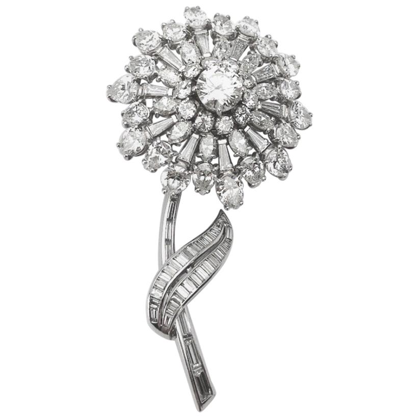 En Tremblant Platinum 16.00 Carat Diamond Flower Brooch For Sale