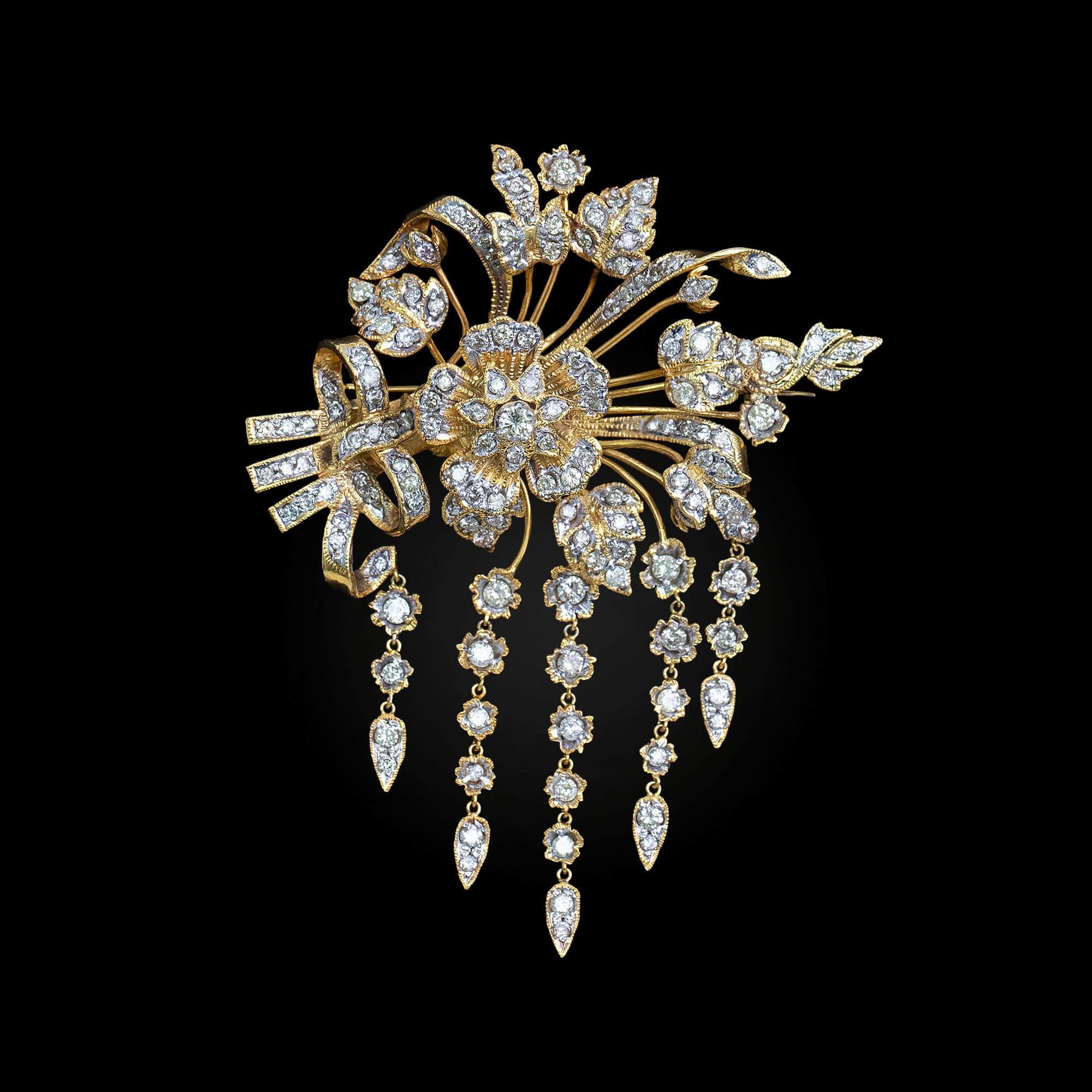 Taille brillant Broche en diamant de style En Tremblant Circa 1980 en vente