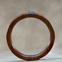 3,20 Karat ovaler blauer Iolith Rosenholz-Armreif