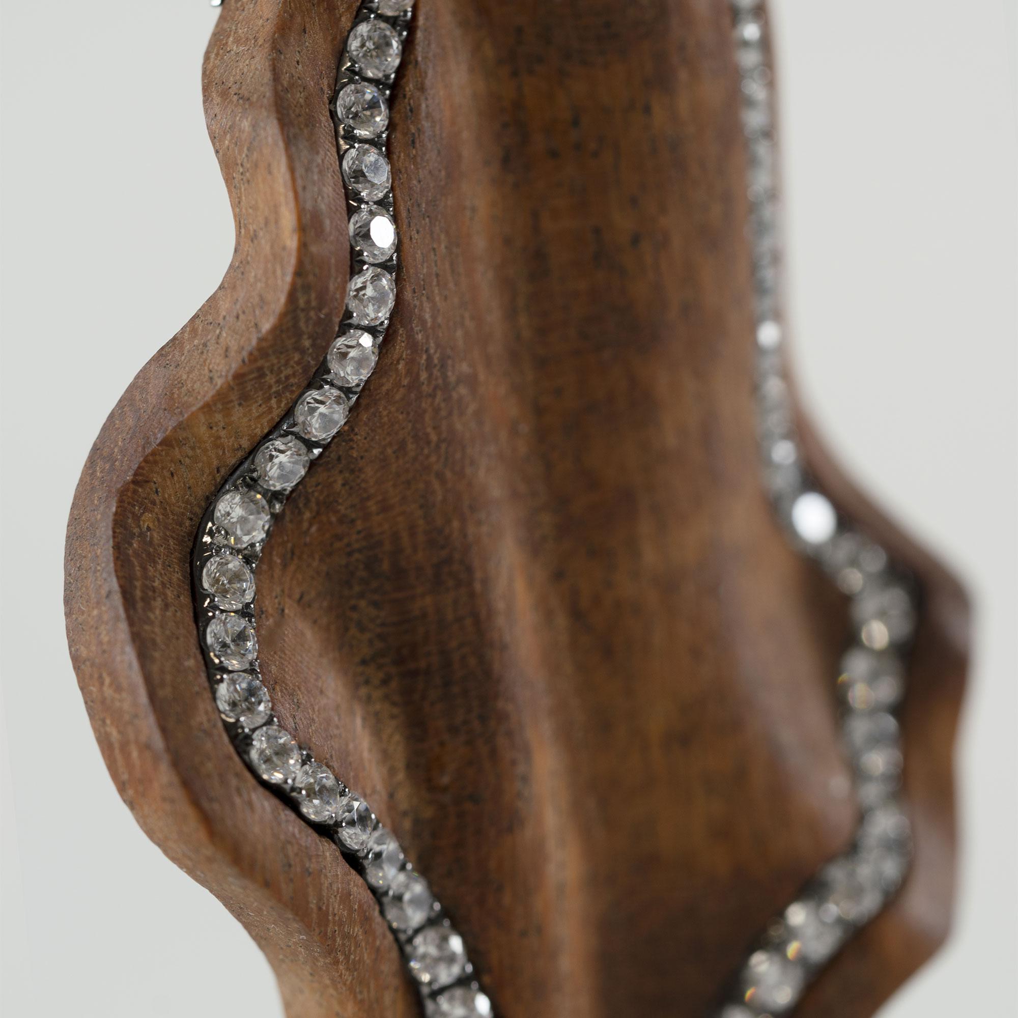 4.22 Carat Diamond Maple Wood 18k White Gold Drop Earrings In New Condition In Geneva, CH