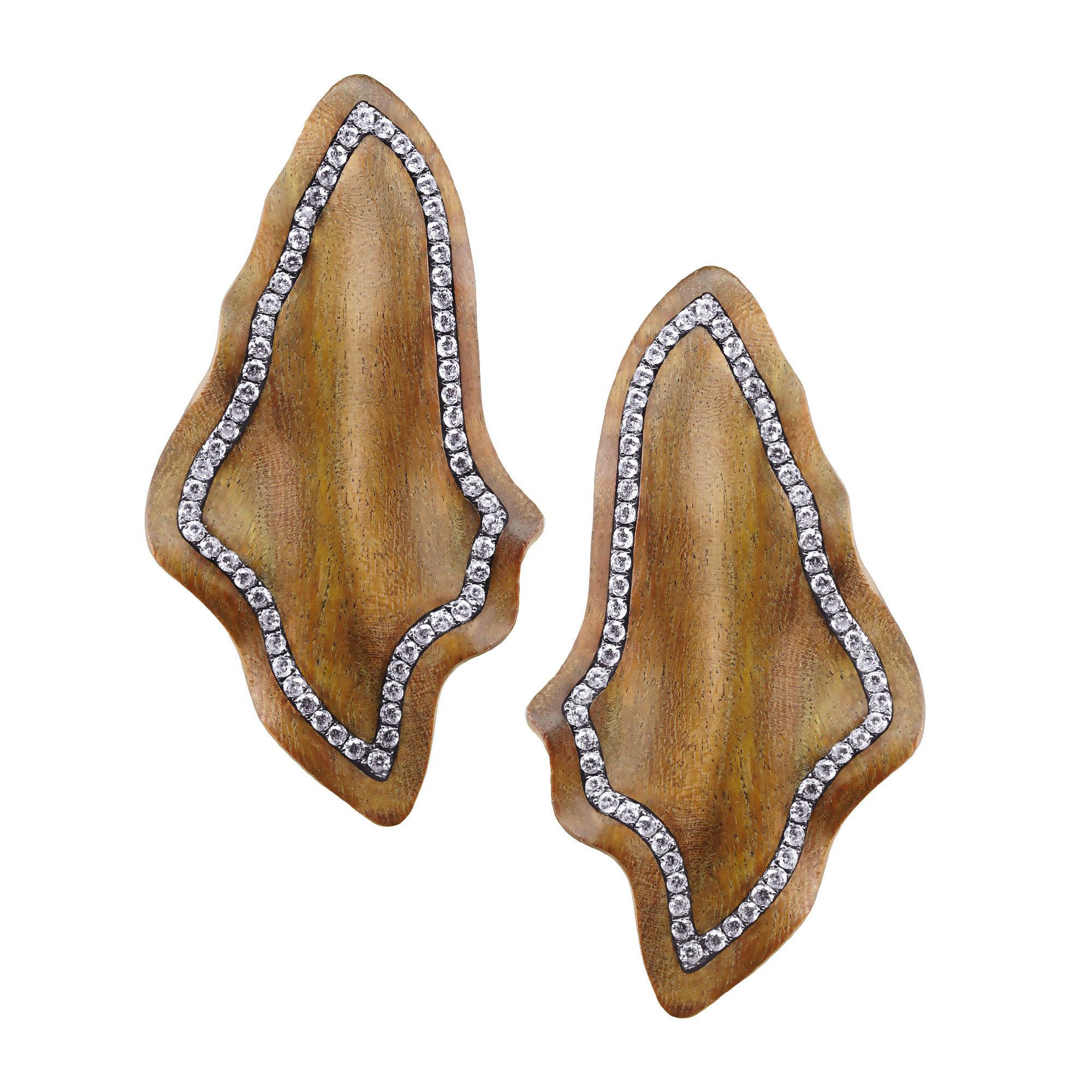 4.22 Carat Diamond Maple Wood 18k White Gold Drop Earrings