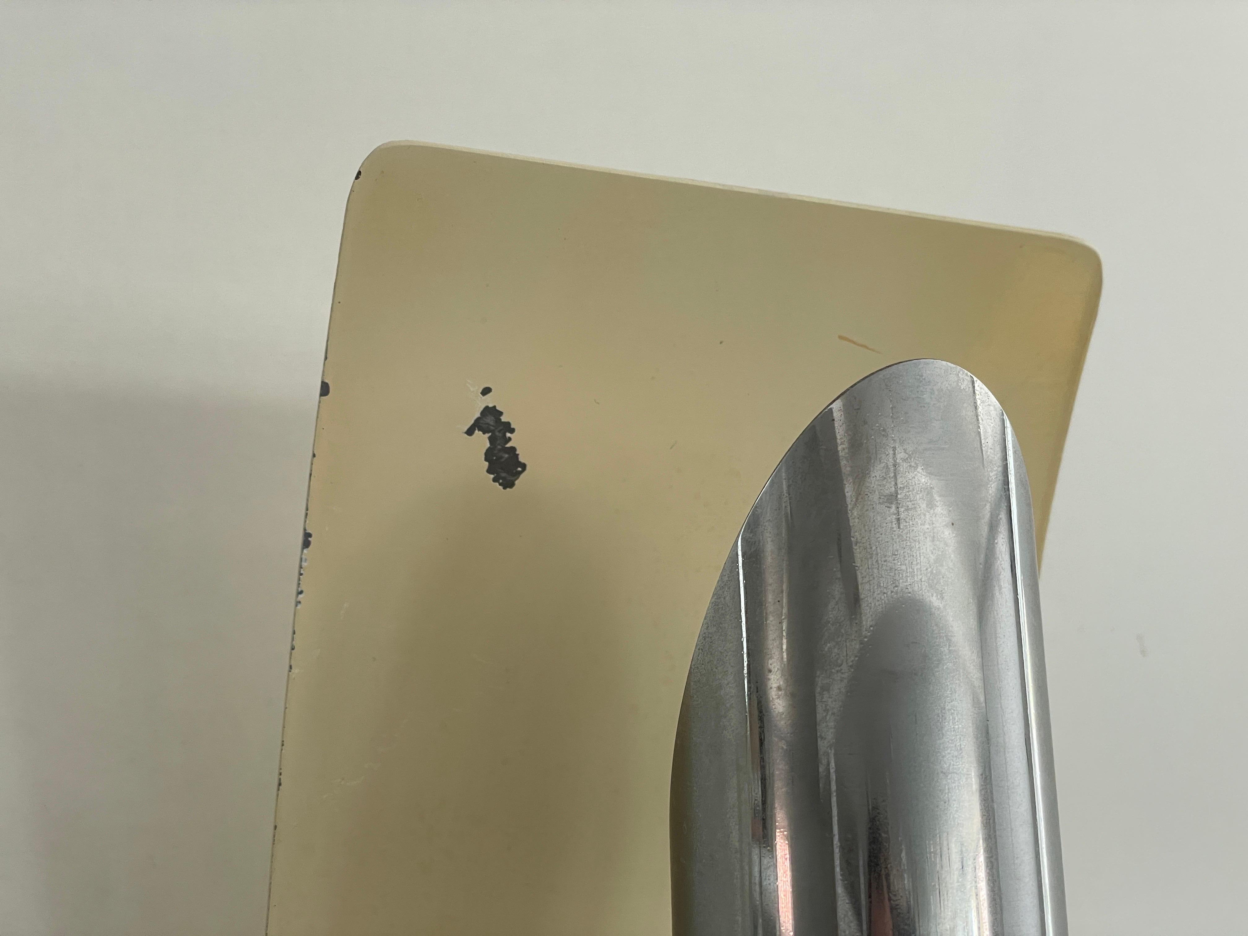 Enameled Enamaled Metal and Chrome Head Pair of Wall Lamps by Reggiani, 1960s, Italy For Sale