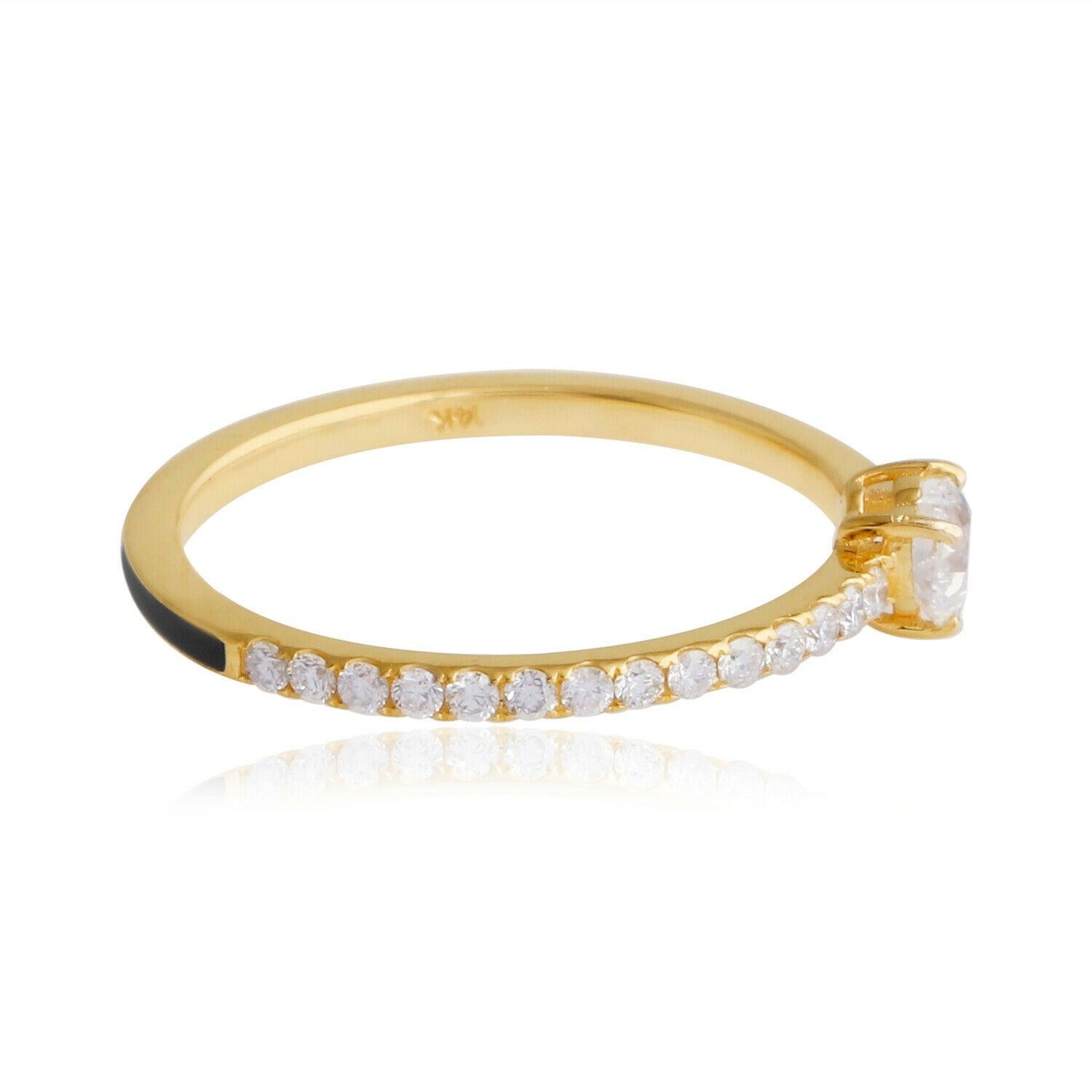 For Sale:  Enamel 14 Karat Gold Diamond Heart Ring 3