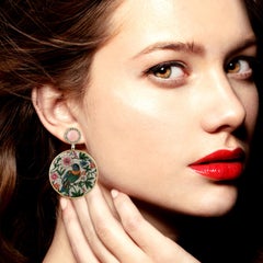 Pendientes Jardín de Oro de 18 Kilates Pintados a Mano con Esmalte y Diamantes