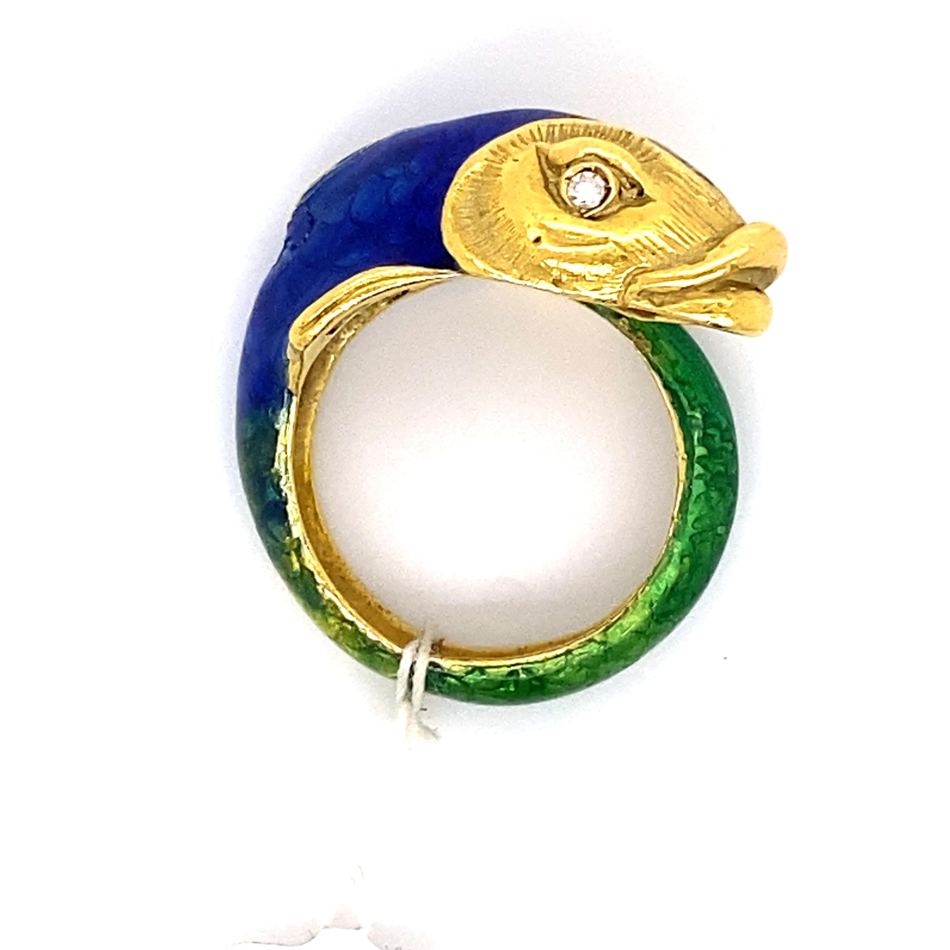 Contemporary Enamel 18k Yellow Gold & Diamond Fish Ring For Sale