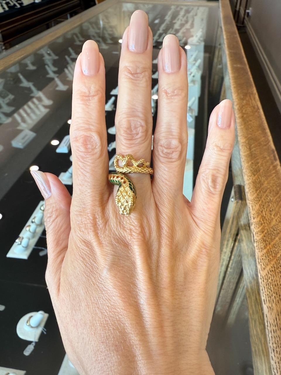 Bague serpent émaillée vintage en or 18KT en vente 10