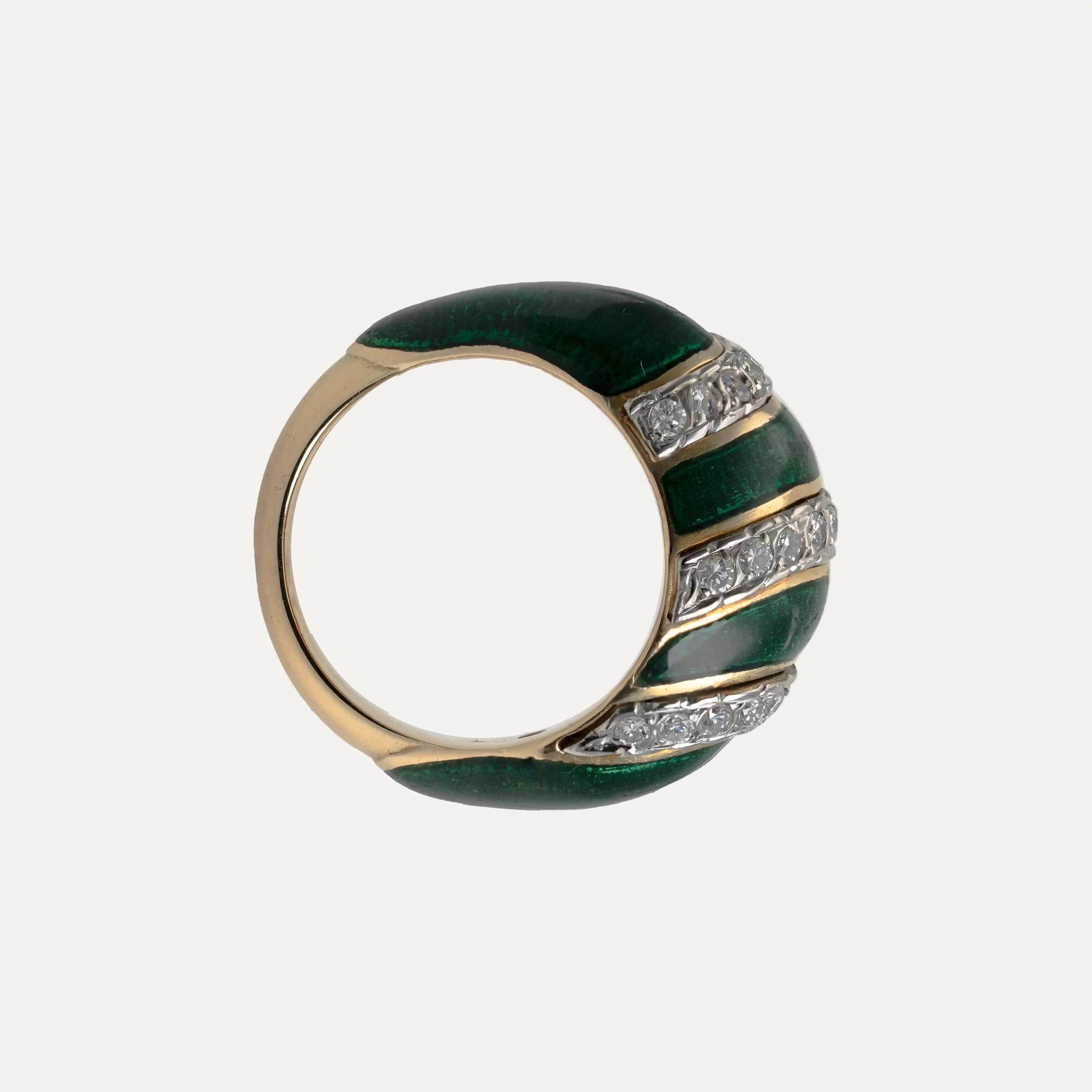 Anello in oro con smalto e diamanti In condizioni buone in vendita a Lisboa, PT